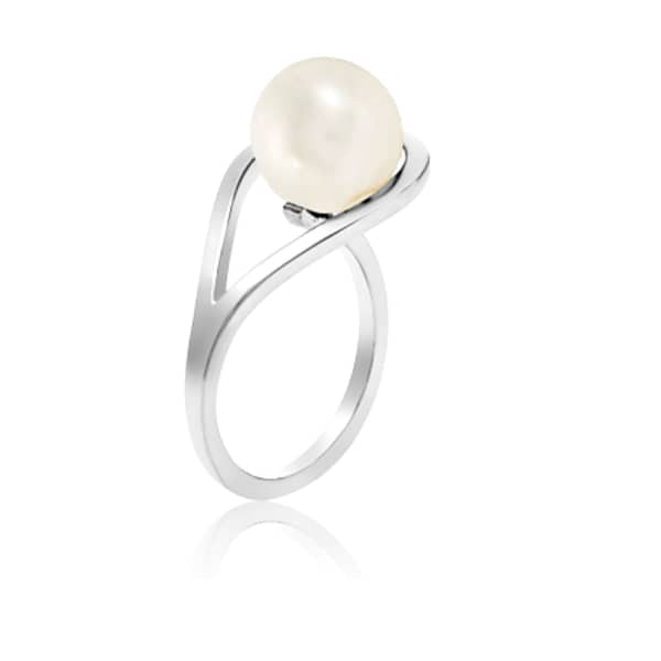 Neola Aurea Silver Ring With Freshwater Pearl In Silver