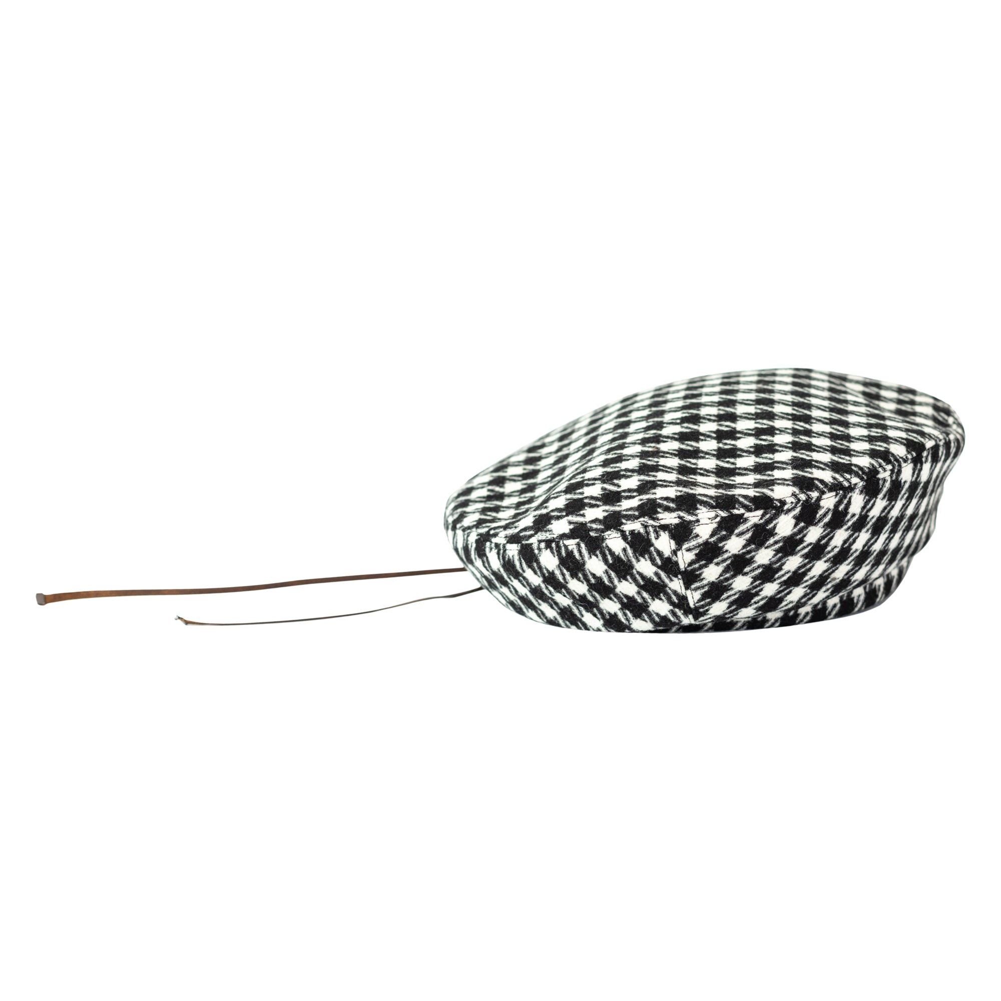 Lost Pattern Nyc Women's Black / White "houndstooth" Beret Hat - Black & White