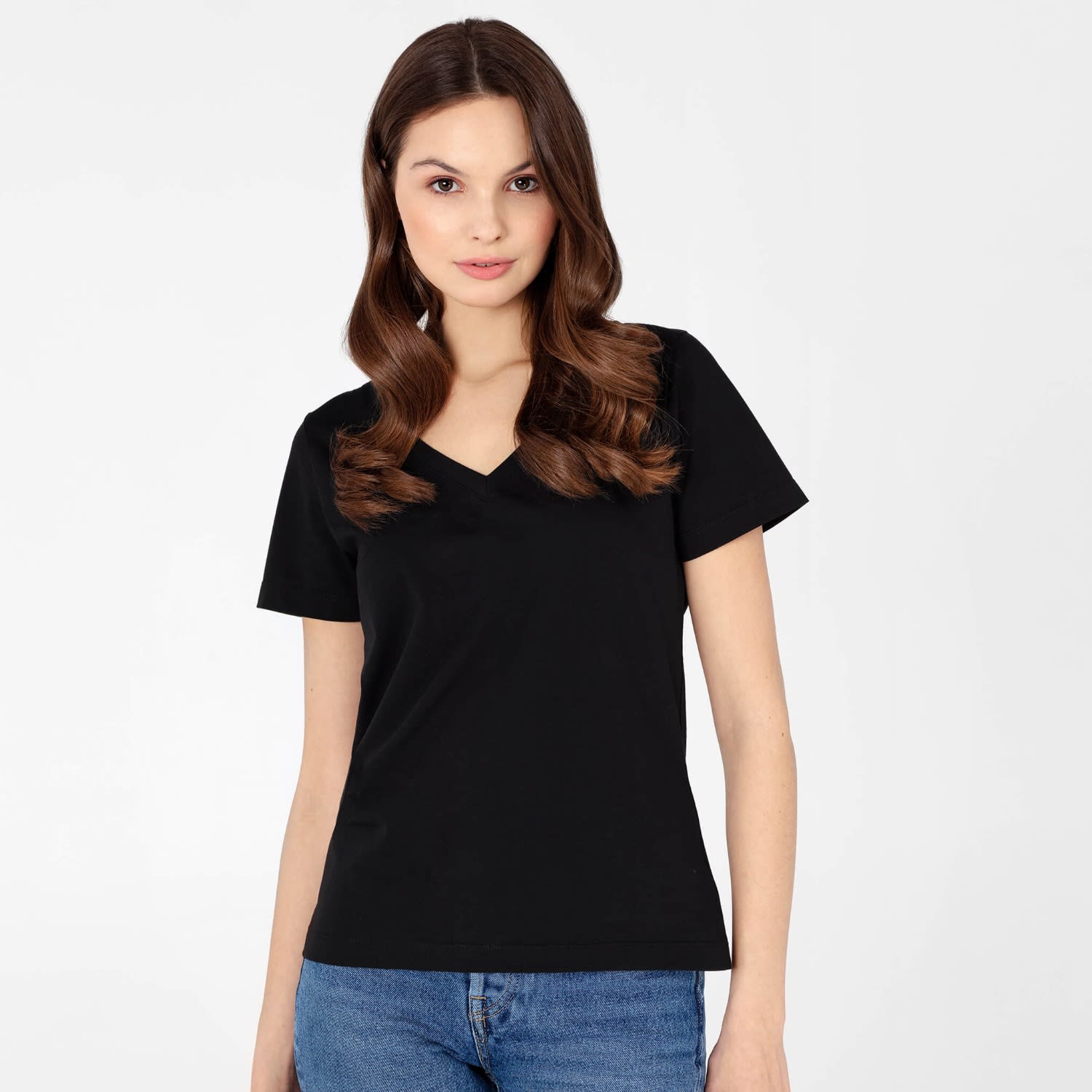 Women's V-Neck T-Shirt Black | Basiclo | Wolf & Badger