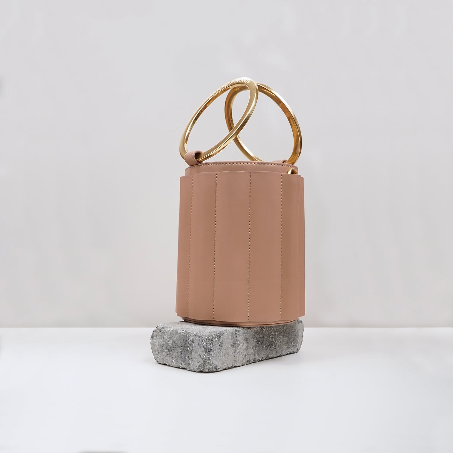 SMALL BUCKET BAG PALM — Atelier Boutique