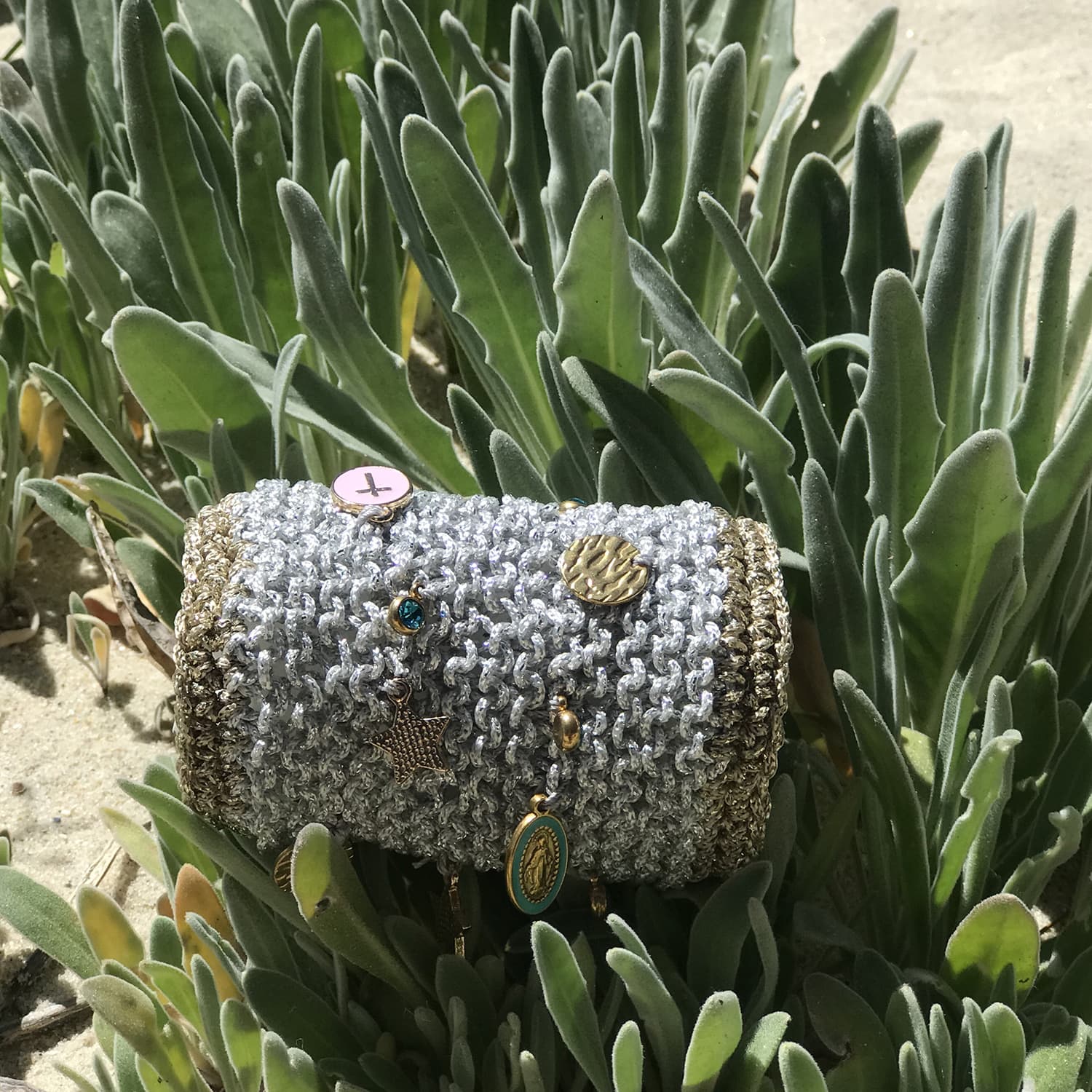 Lola Bracelet With Charms | Hand Knitted | Silver | HILO DE