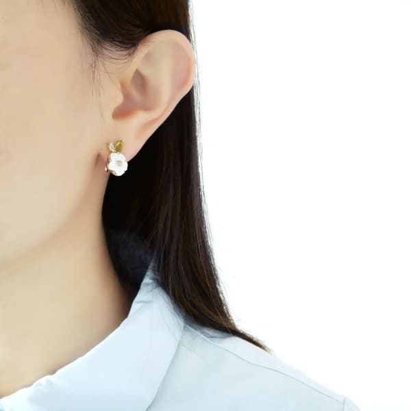 Poporcelain Porcelain Strawberry Flower Stud Earrings