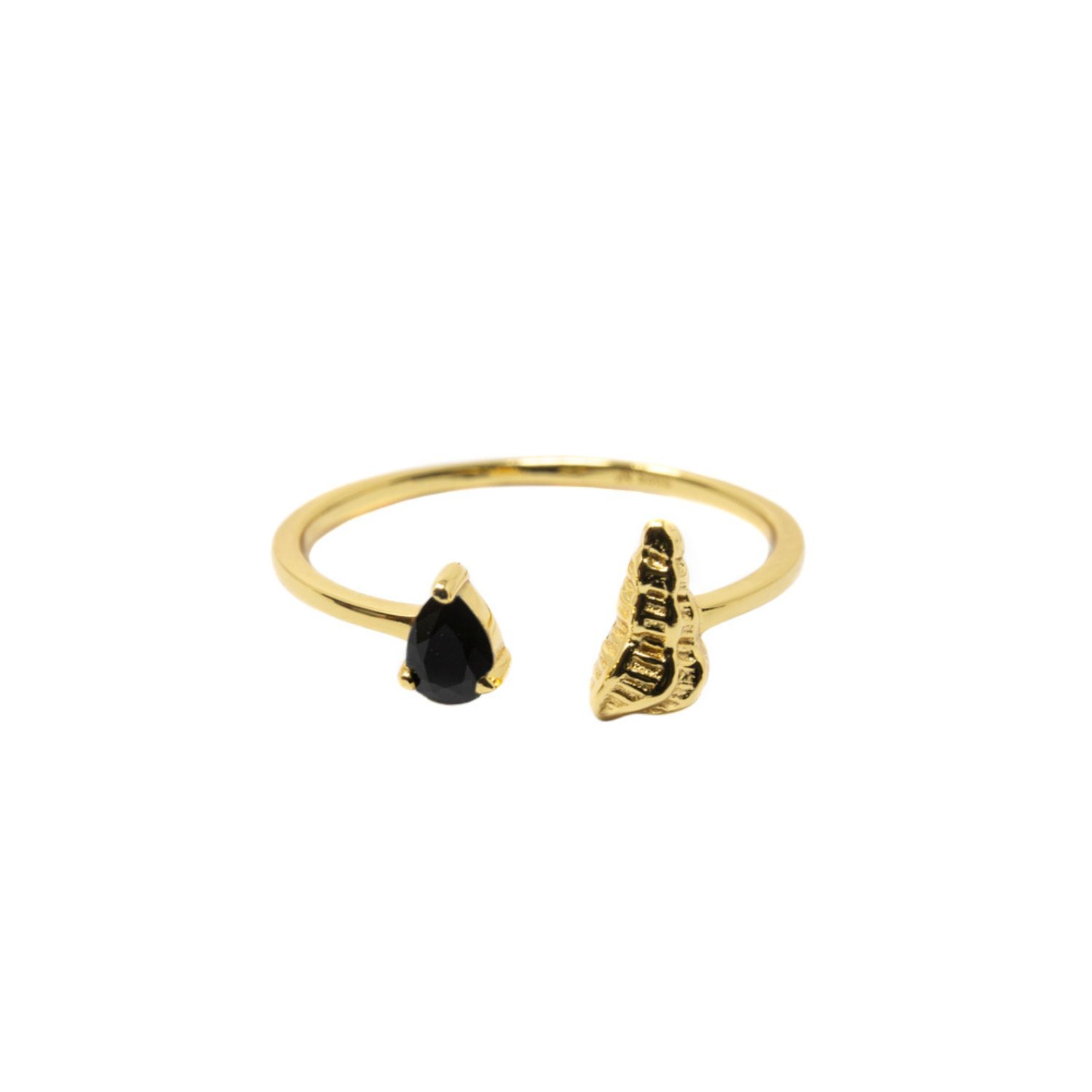 Nasi Silver Women's Black Shell Sedef Ring- Onyx, Gold In Burgundy