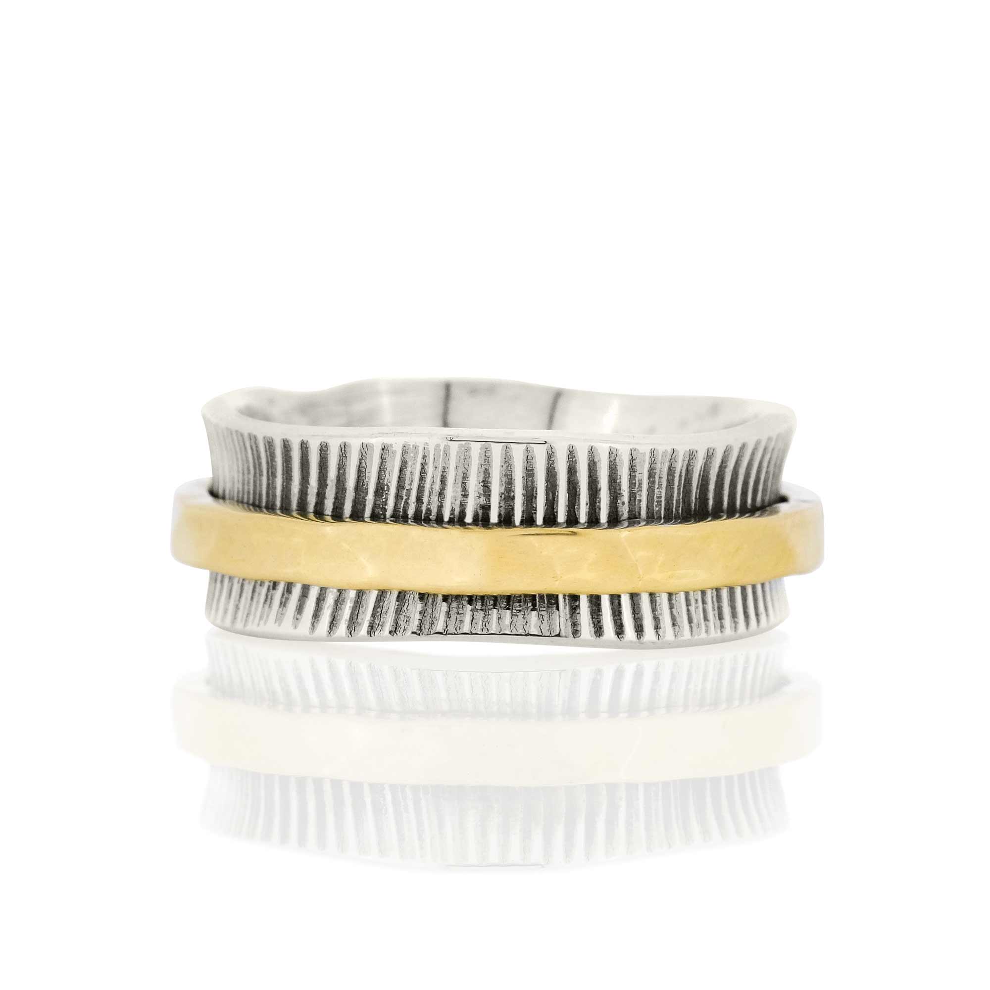 Charlotte's Web Jewellery Women's Gold Let It Flow Silver Spinning Ring In Gold