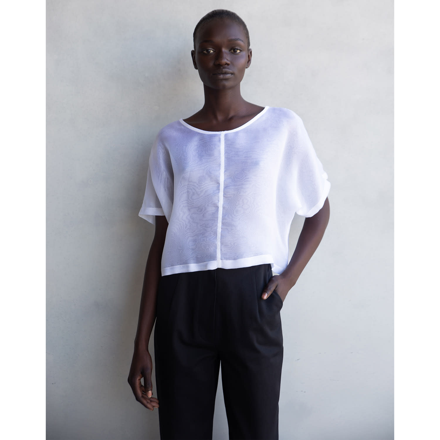 voom シルク　トップス Silk Organza Boat Neckline Dolman Short Sleeves Top- White | By