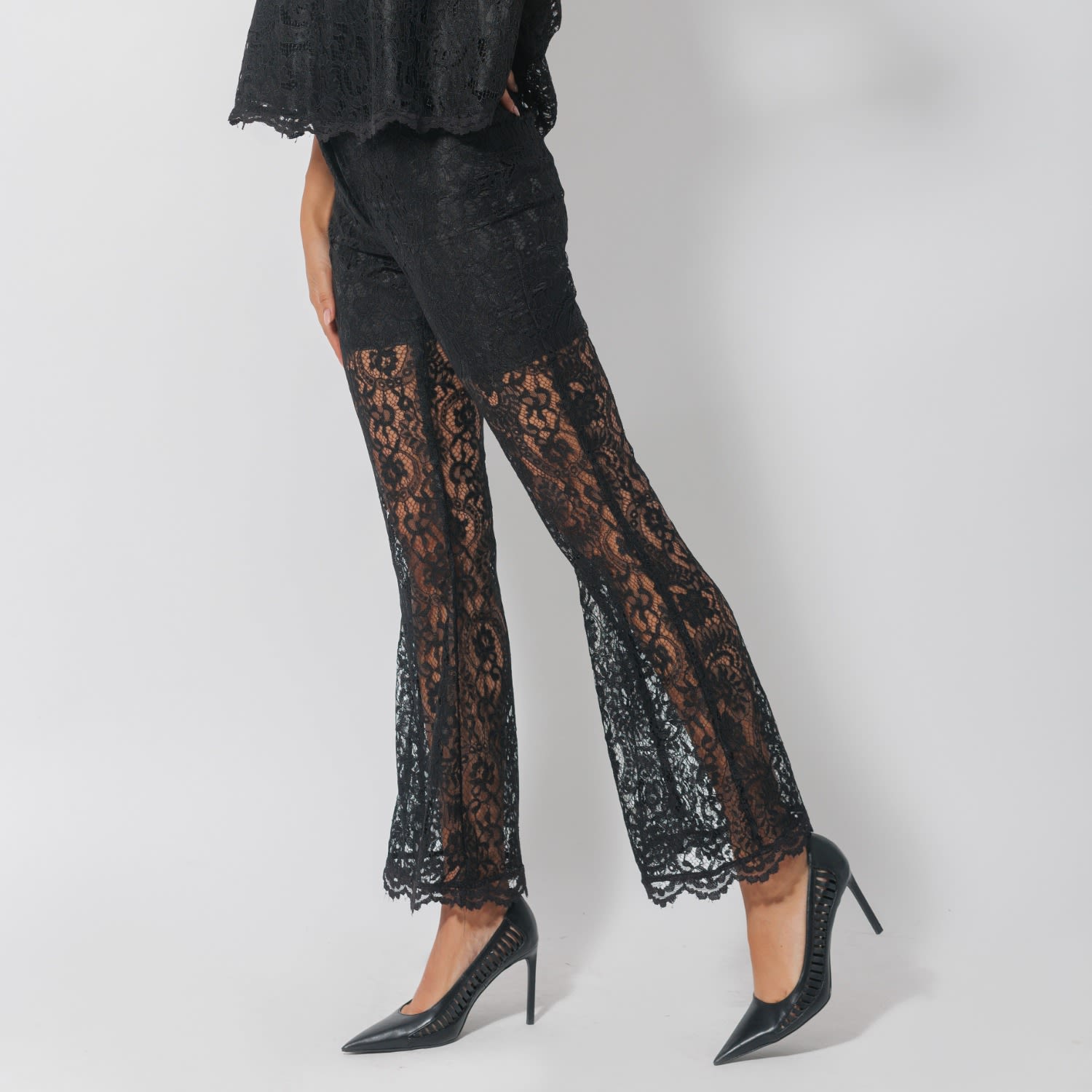High - Waisted Lace Bell - Bottom Pants | Maison Bogomil | Wolf  