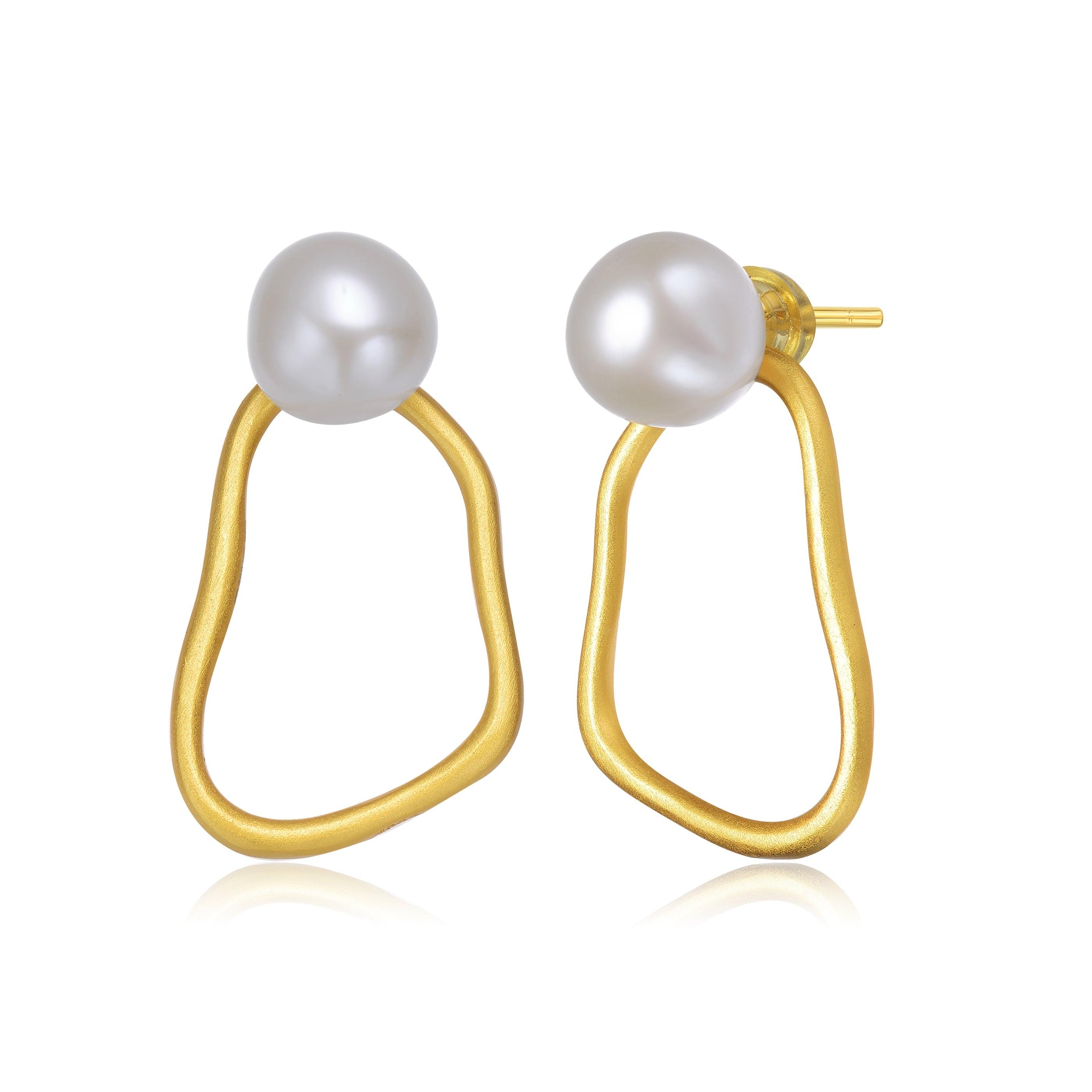 Genevive Jewelry Women's Sterling Silver Gold Plated With Genuine Freshwater Round Pearl Drop Earrings In Gold