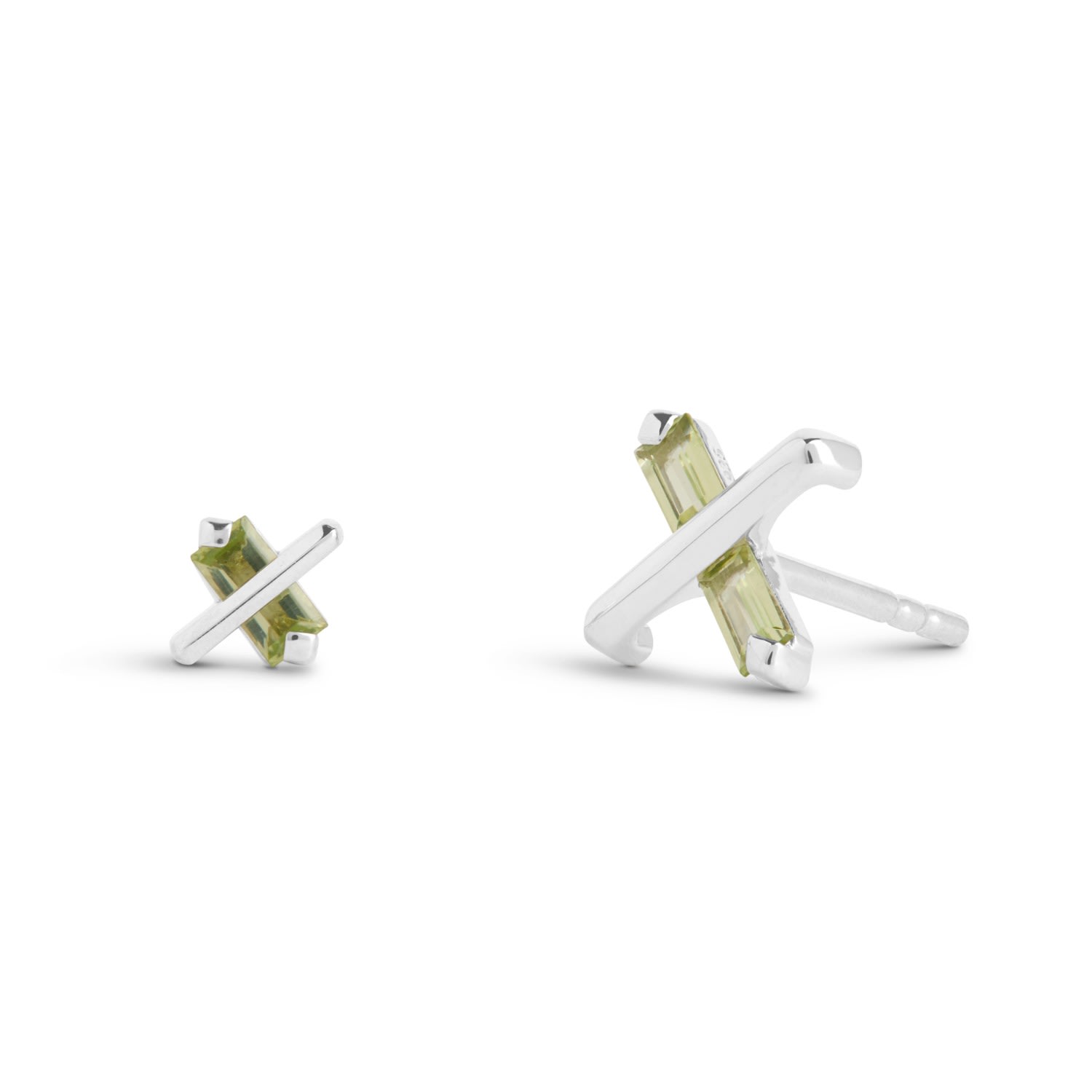 Kasun Women's Silver / Green Butterfly Kiss Earrings -august - Peridot - Silver