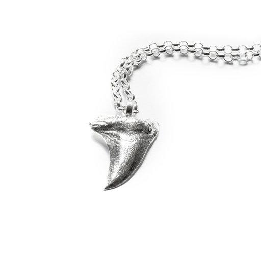Shark tooth mood necklace top