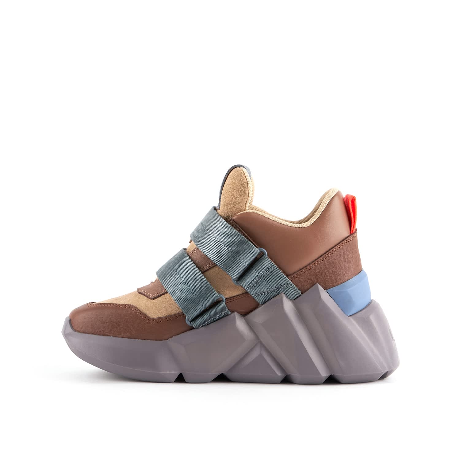 Space Kick Max – United Nude