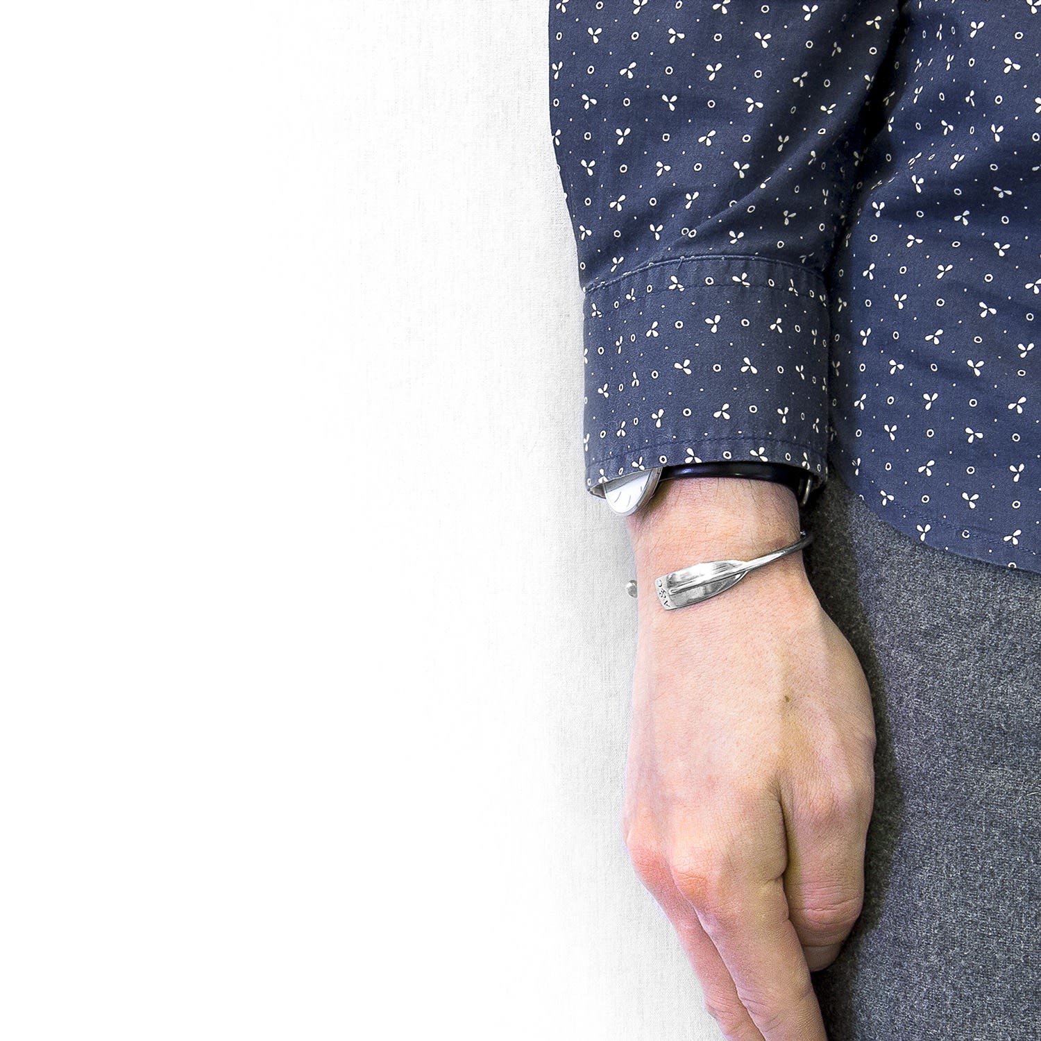 Paddle Navigation Silver Bangle | ANCHOR & CREW | Wolf & Badger Paddle Navigation Silver Bangle | ANCHOR & CREW | Wolf & Badger