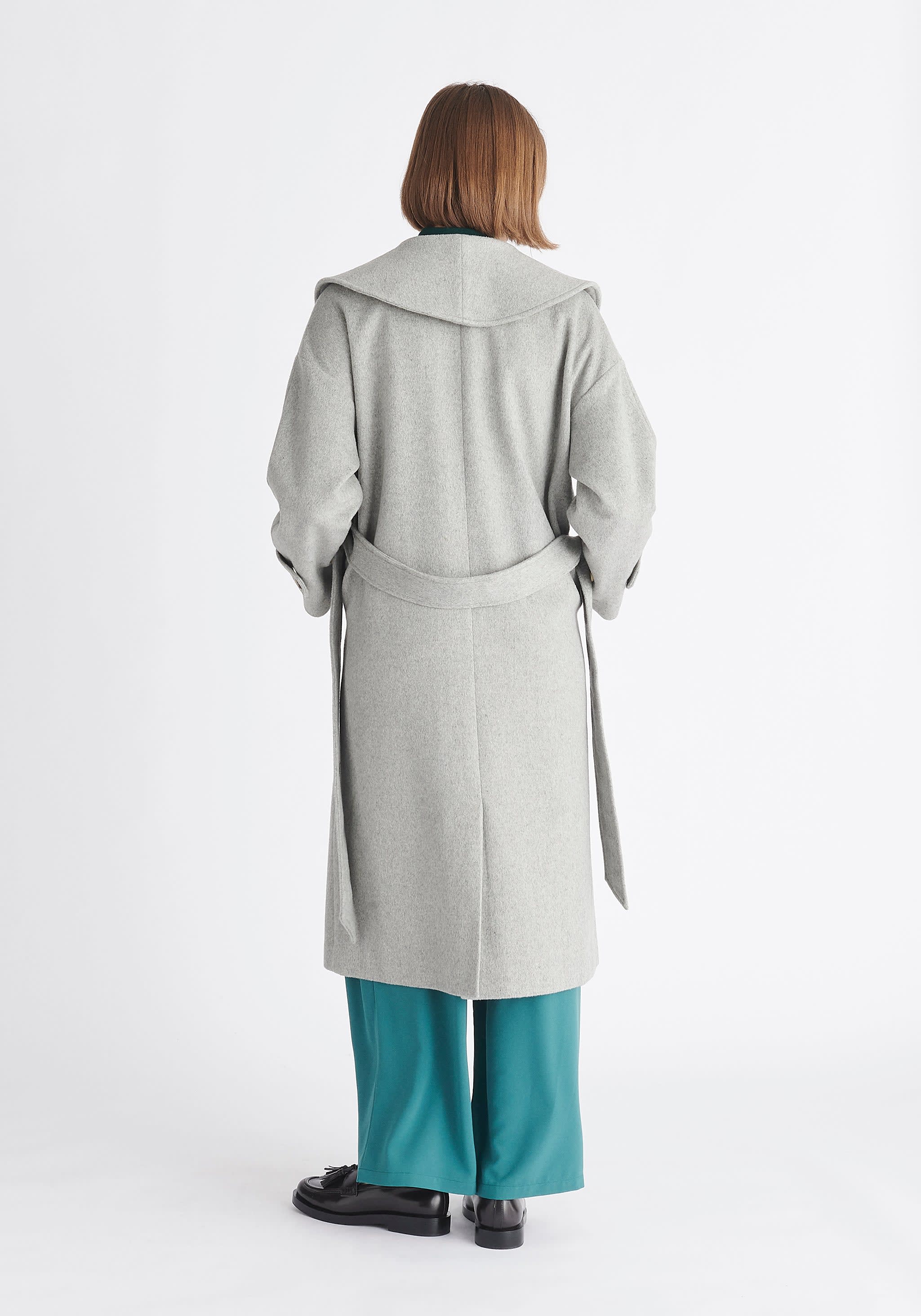 Belted grey coat in wool