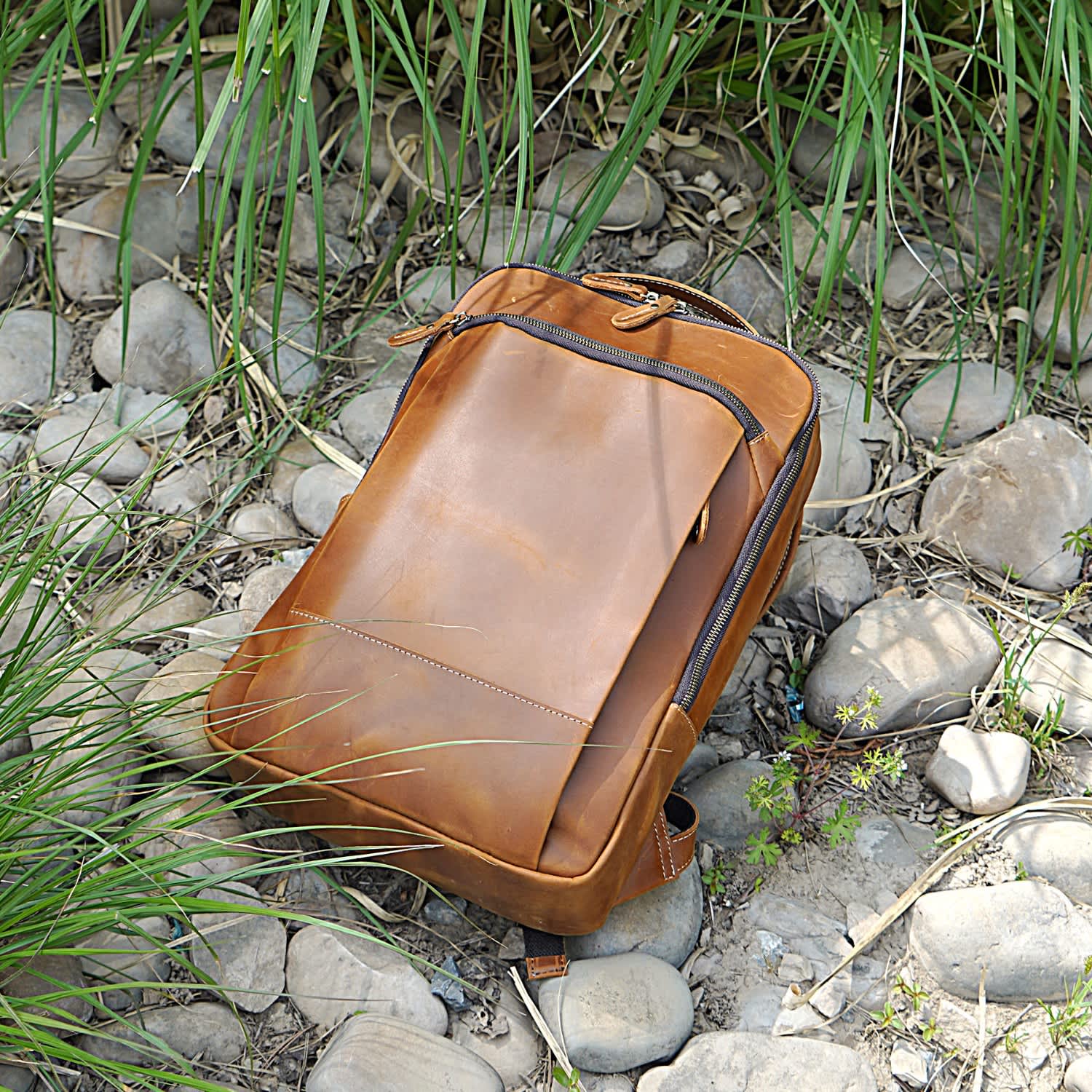 Minimalist Zip Open Leather Backpack - Dark Brown, Touri