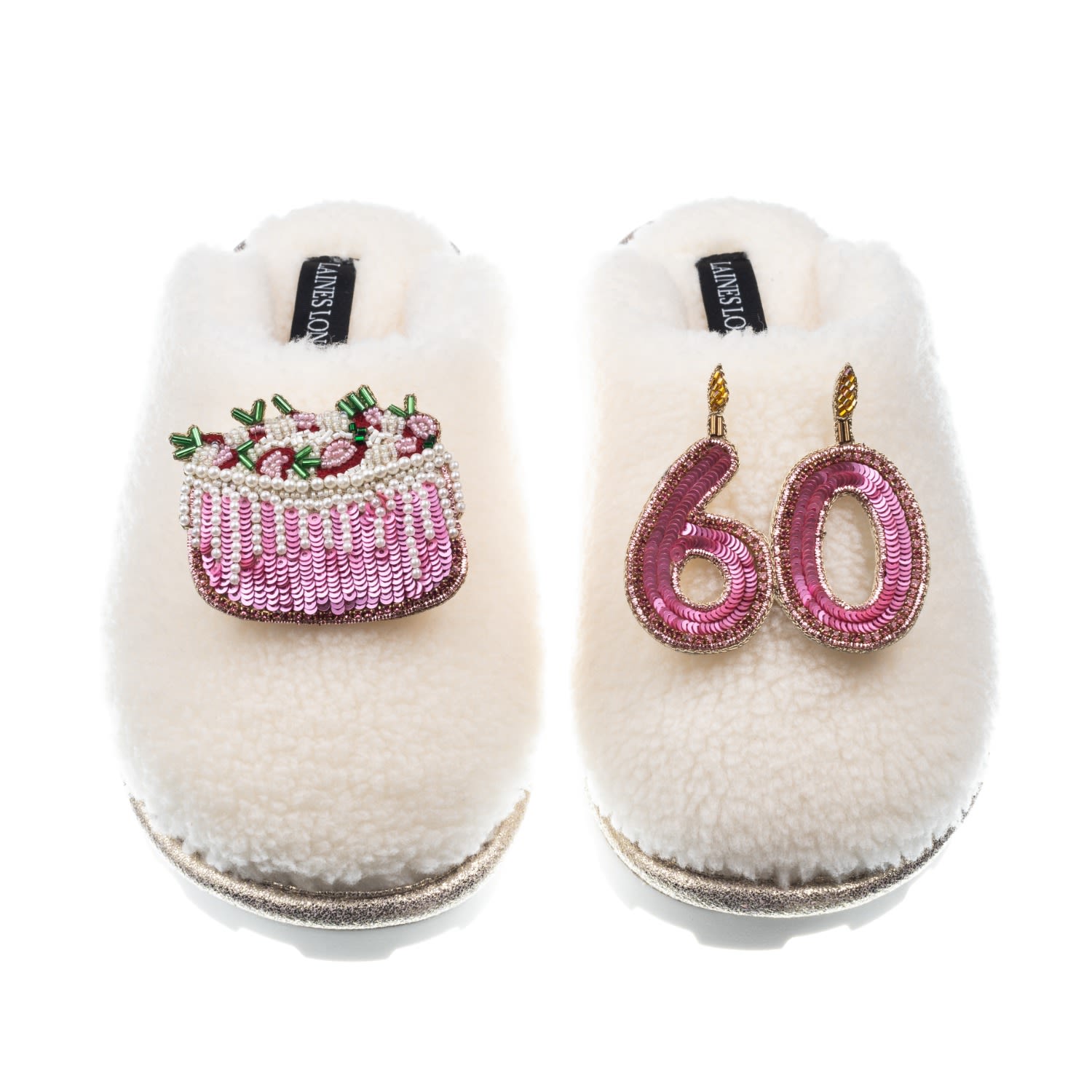 Laines London Women's White Teddy Closed Toe Slippers With 60th Birthday & Cake Brooches - Cream In White