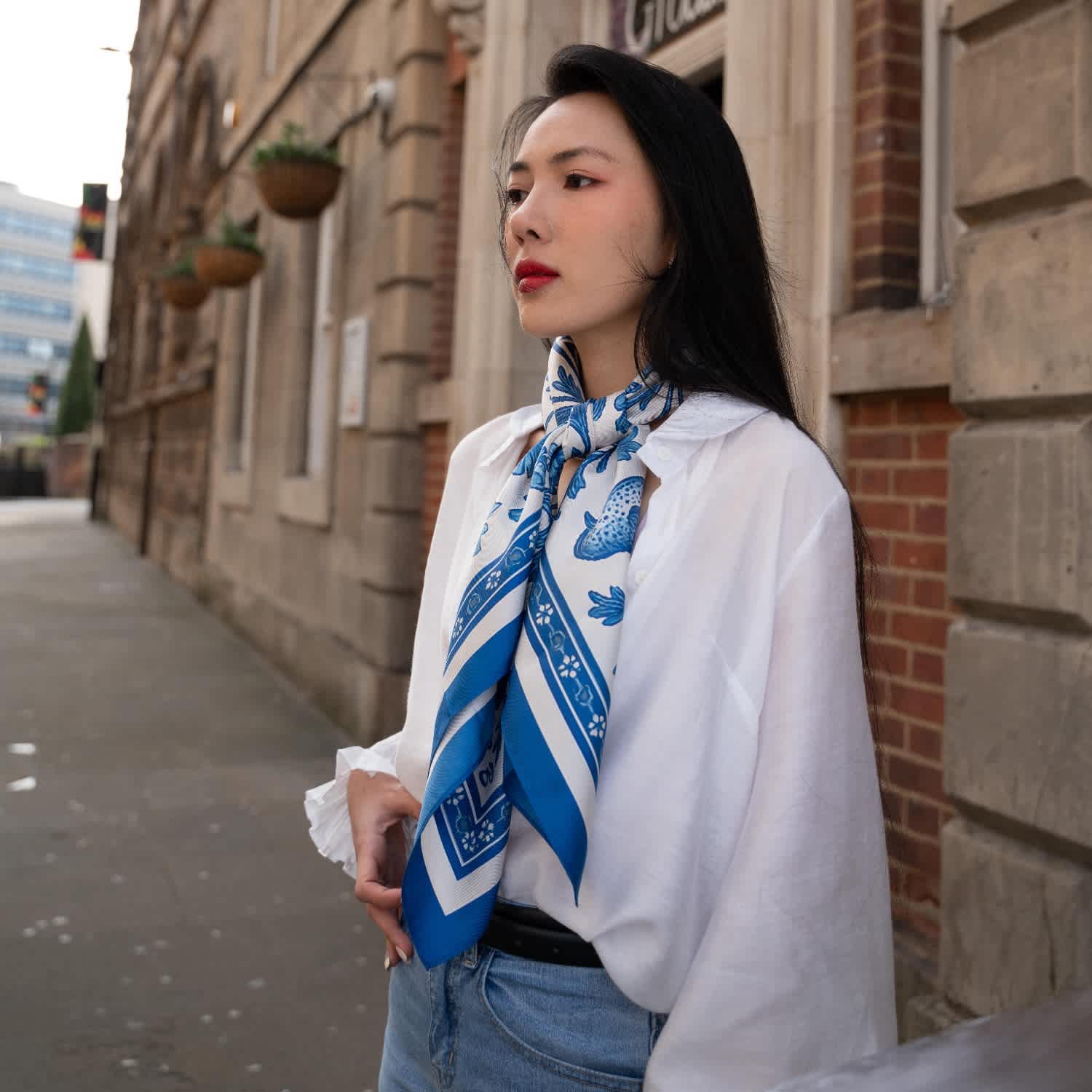 Blue Chinoiserie Twill Silk Scarf – Mulberry Silk | Silk and  display picture 1