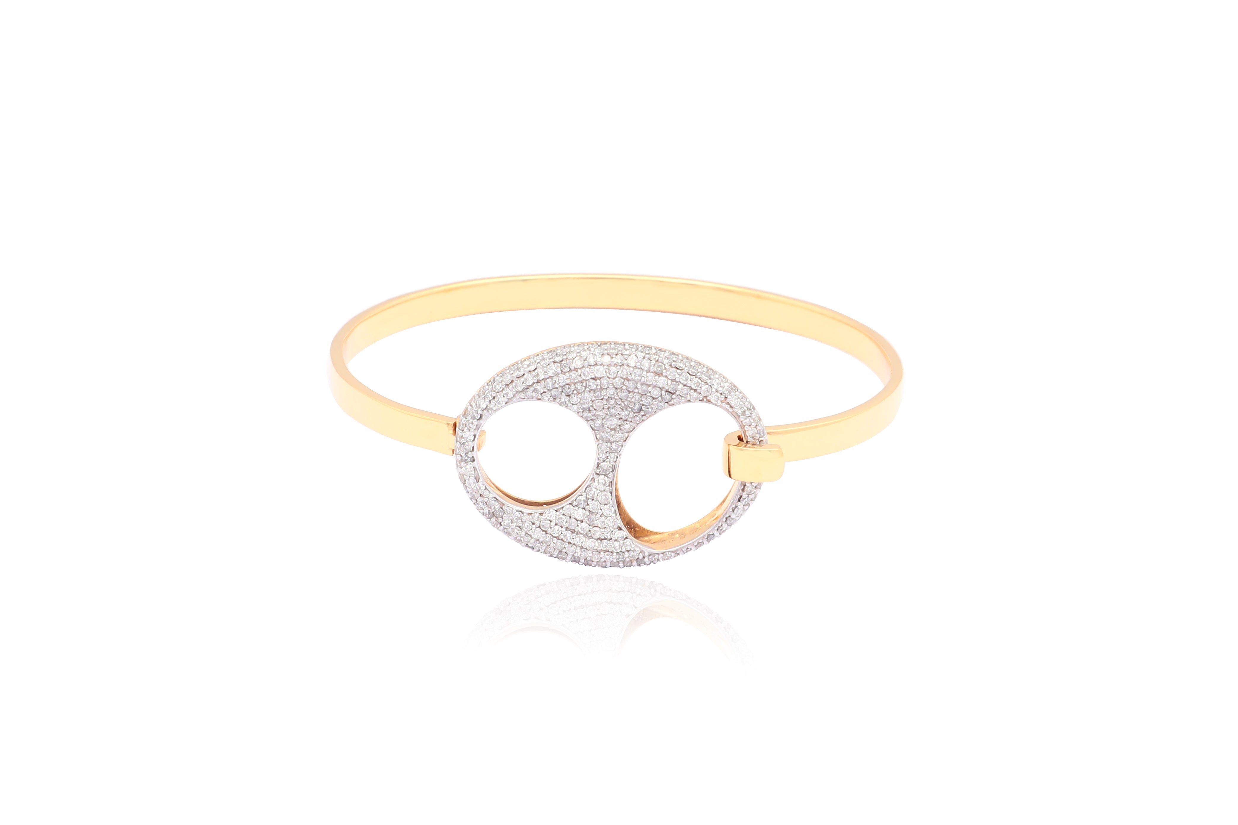 Women’s Diamond Dorado Exclusive Bangle In Solid Yellow Gold Vincent Peach Fine Jewelry