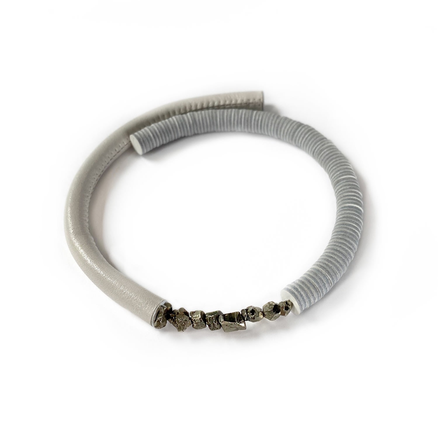 Waiwai Women's White Leather Choker With Pyrite Crystals In White