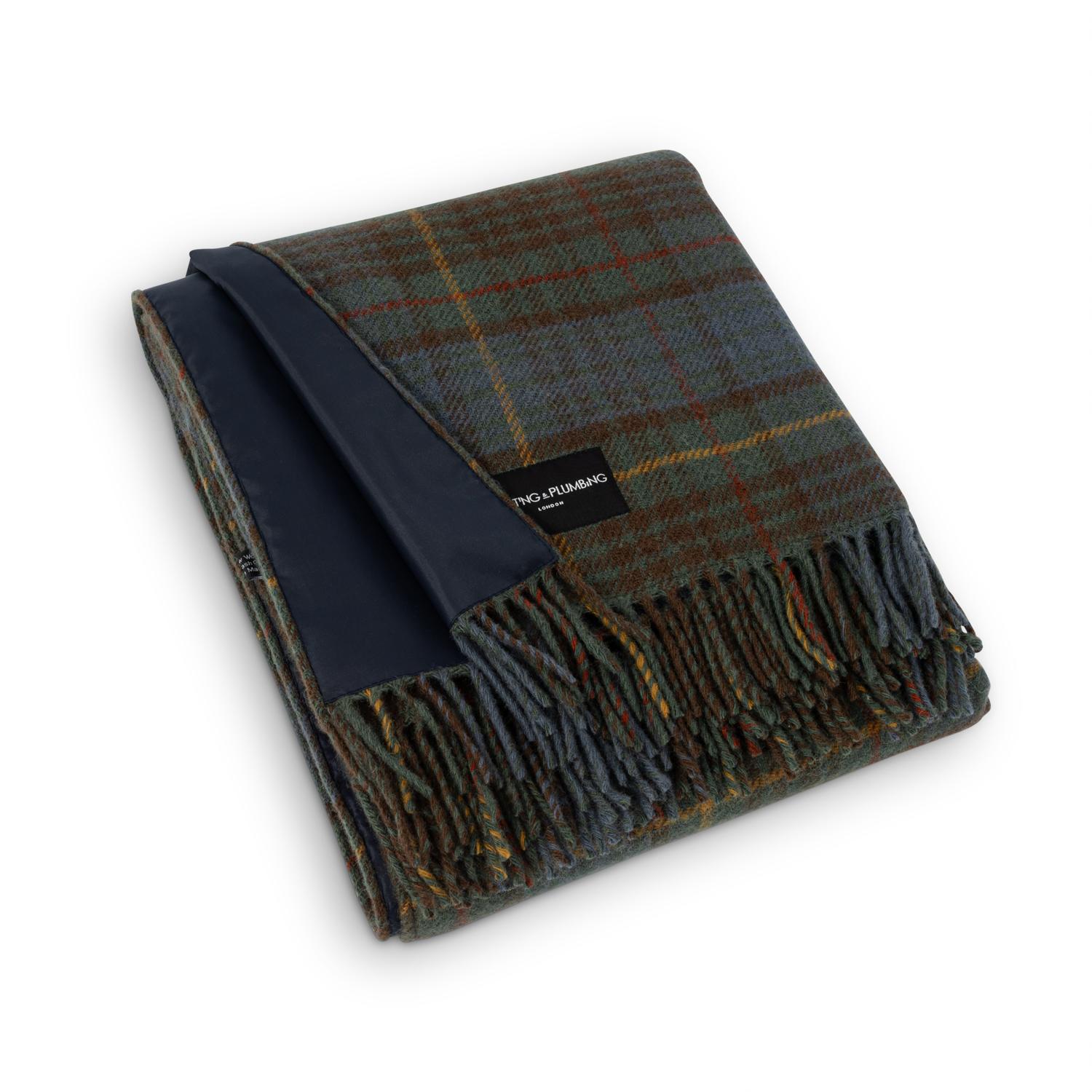 Heating & Plumbing London Pure New Wool Picnic Blanket - Classic Hunting Lodge - No Strap In Multi
