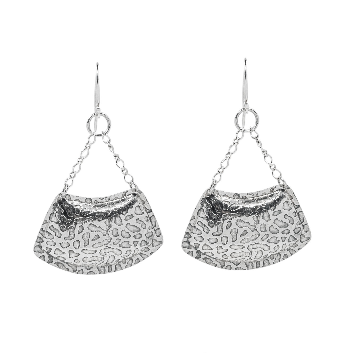Nakiit Women's Silver Pillowed Drop Earrings In Silver