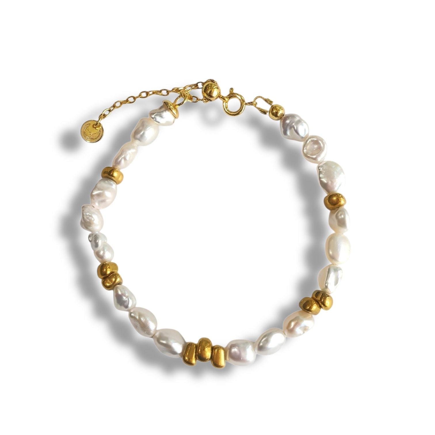 Ninemoo Women's Gold Gaia Pearl Bracelet In White
