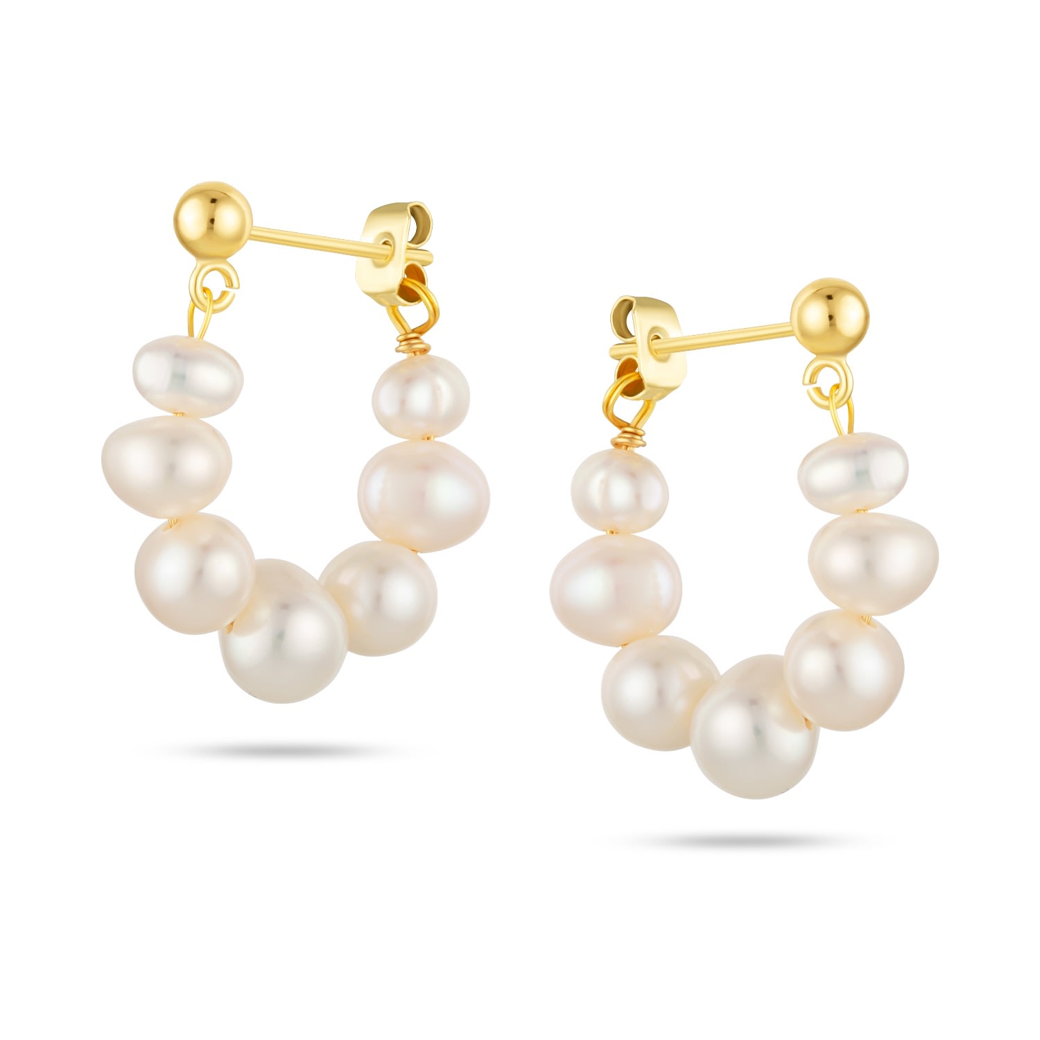 Arctic Fox & Co. Women's Gold / White Pearl Linked Hoop Earrings - Laguna