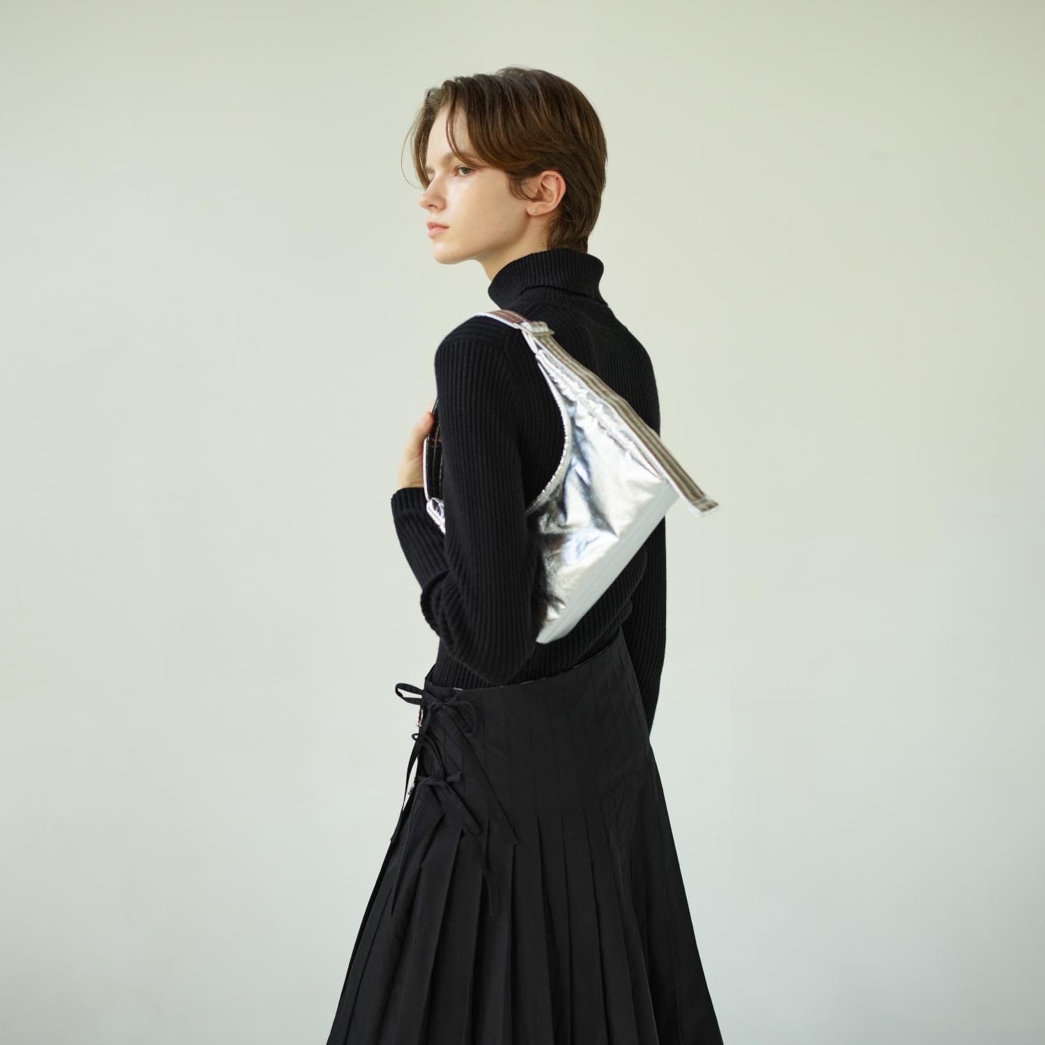 Leather Textured Shoulder Bag - Silver | HAH ARCHIVE | Wolf