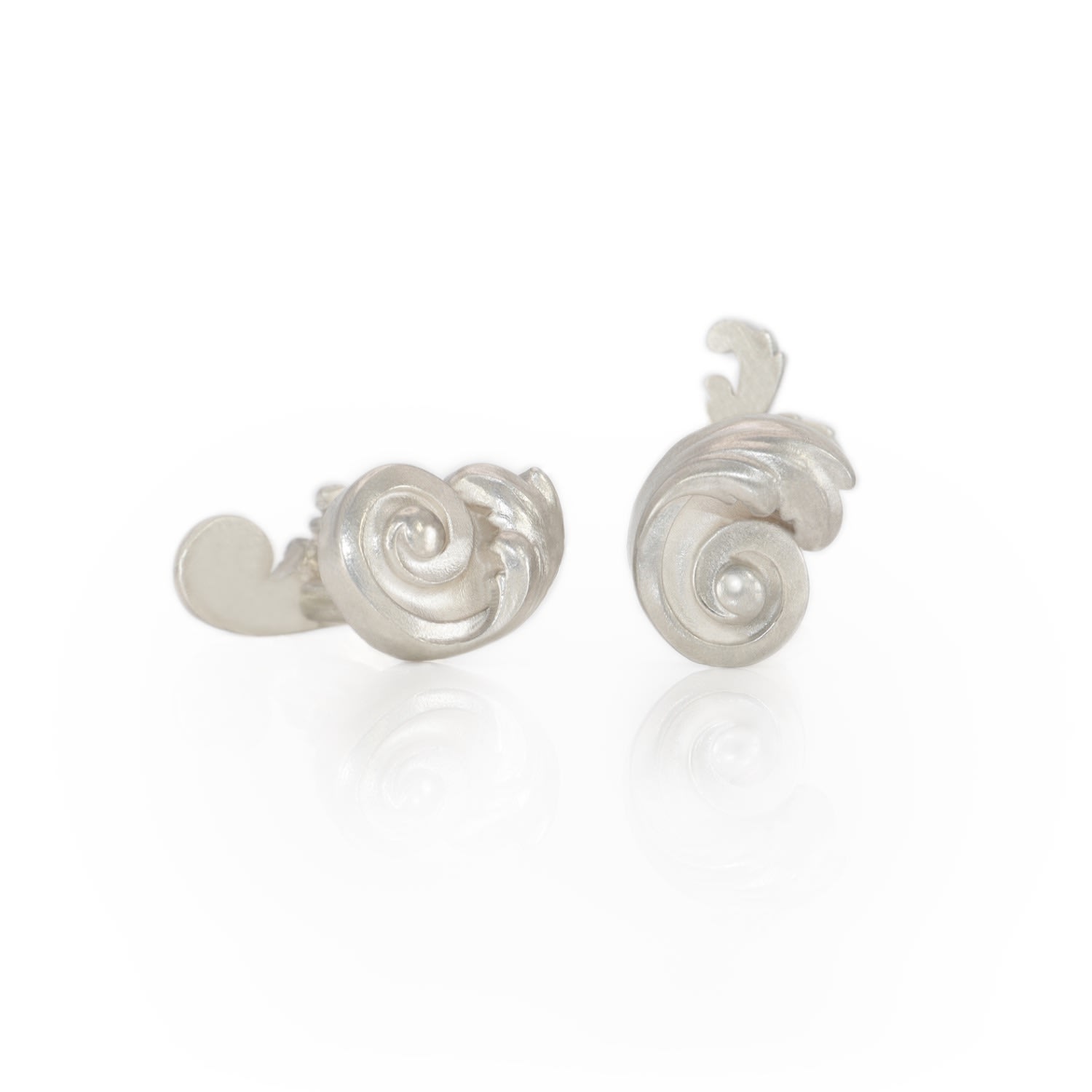Gabriella Alicia Men's Acanthus Cufflinks In Silver In Silver