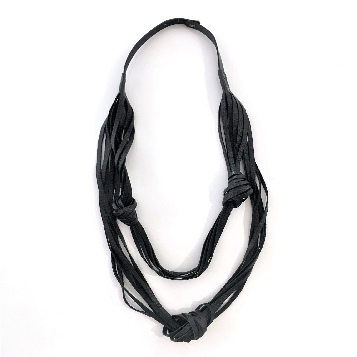 Women’s Long Leather Fringe Necklace - Knot Plik X Haya