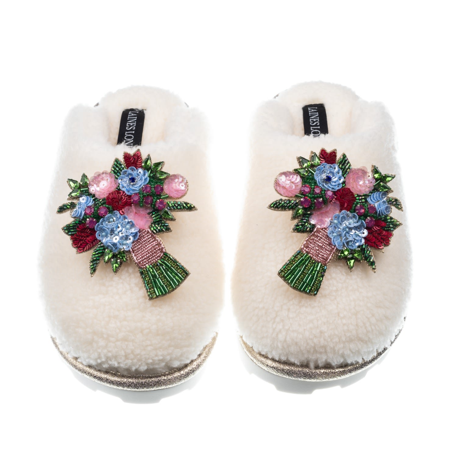 Women’s White Teddy Closed Toe Slippers With Flower Bouquet Brooches - Cream Large Laines London