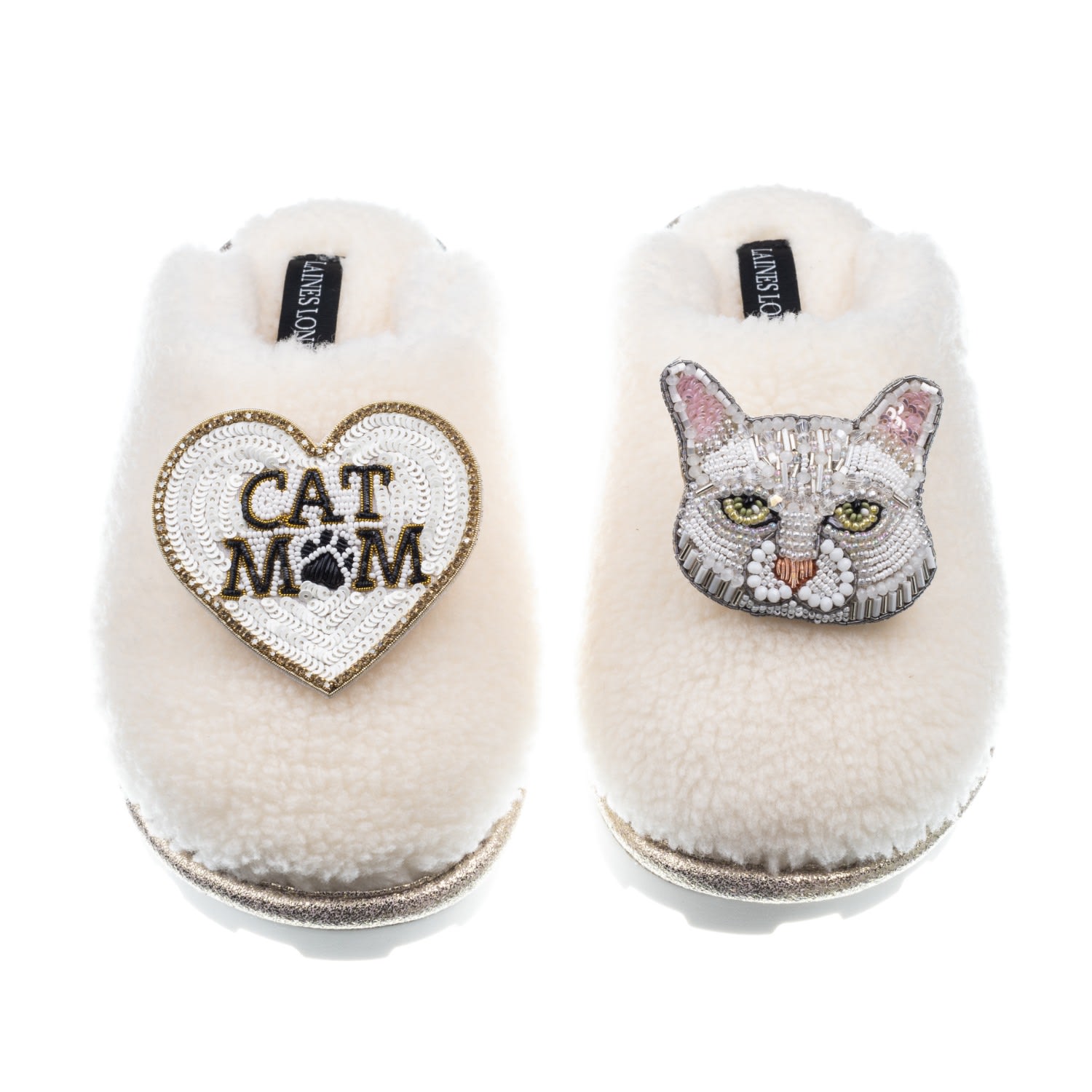 Laines London Women's Teddy Closed Toe Slippers With Lily The White Cat & Cat Mum / Mom Brooches - Cream