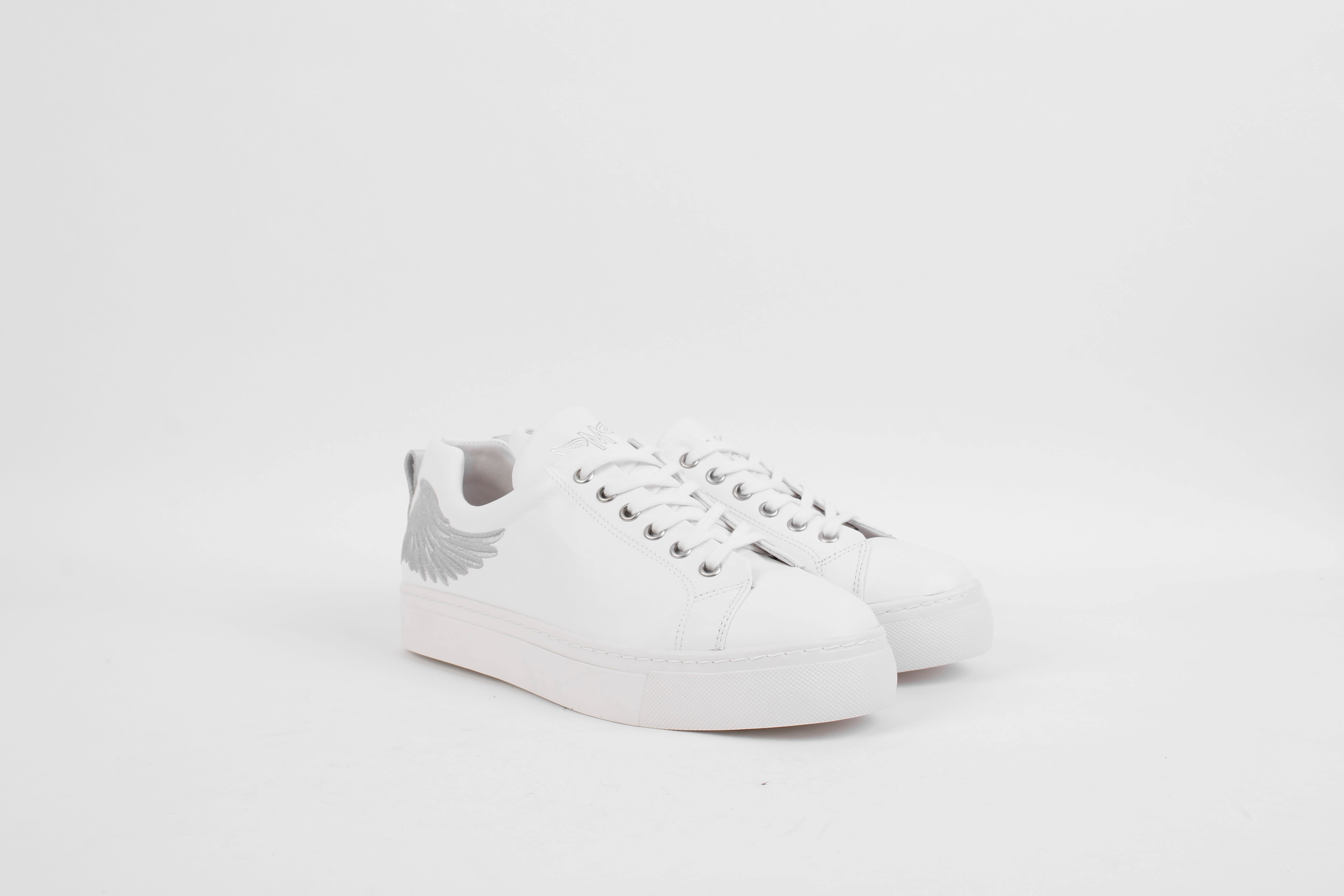 Angel's Ease - Classic Trainer In White With Silver Wing | Marté