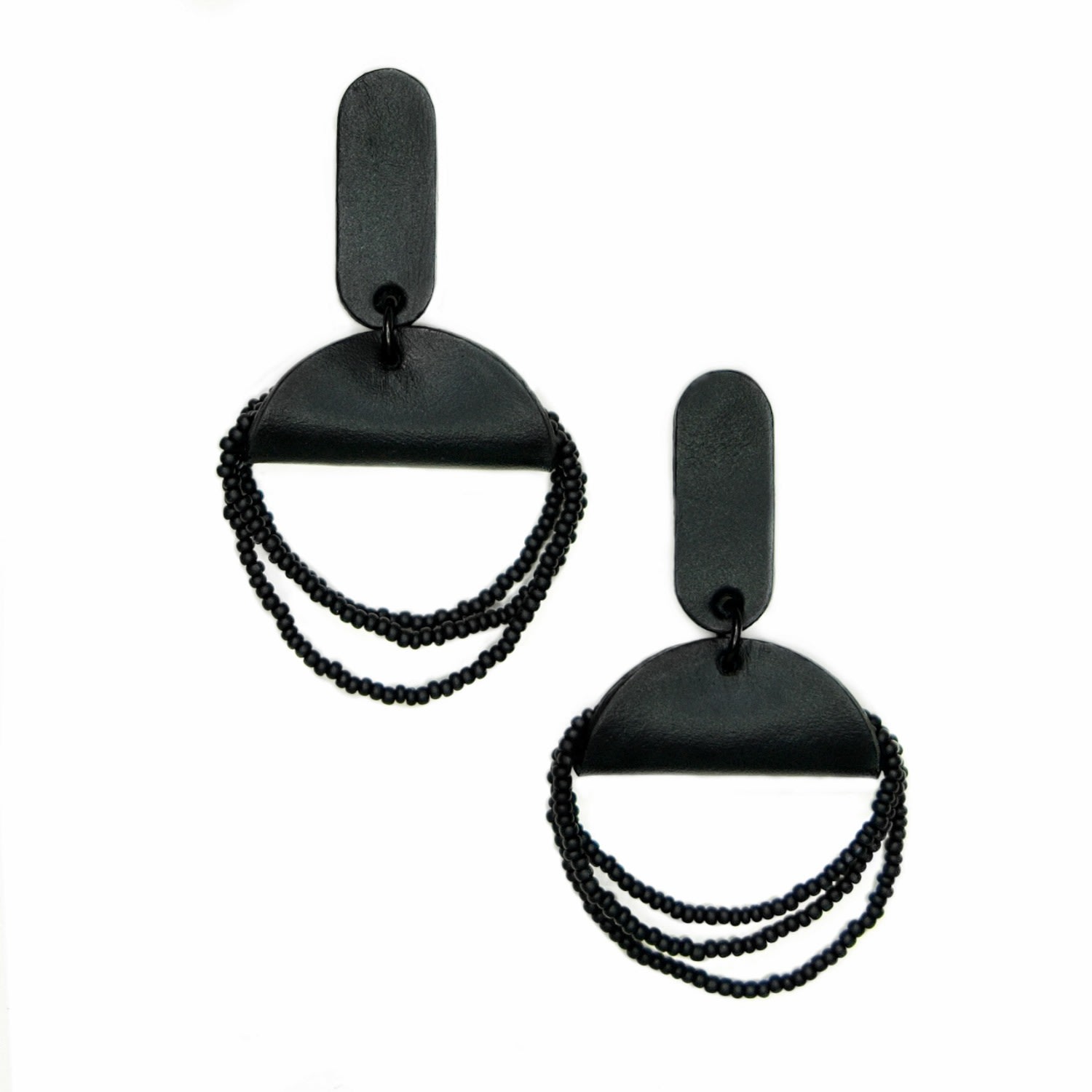 Women’s Black Noir Bead Leather Earrings Waiwai