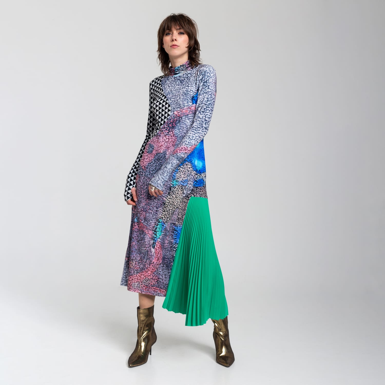 Tara Printed Velvet Dress | ARTISTA | Wolf & Badger
