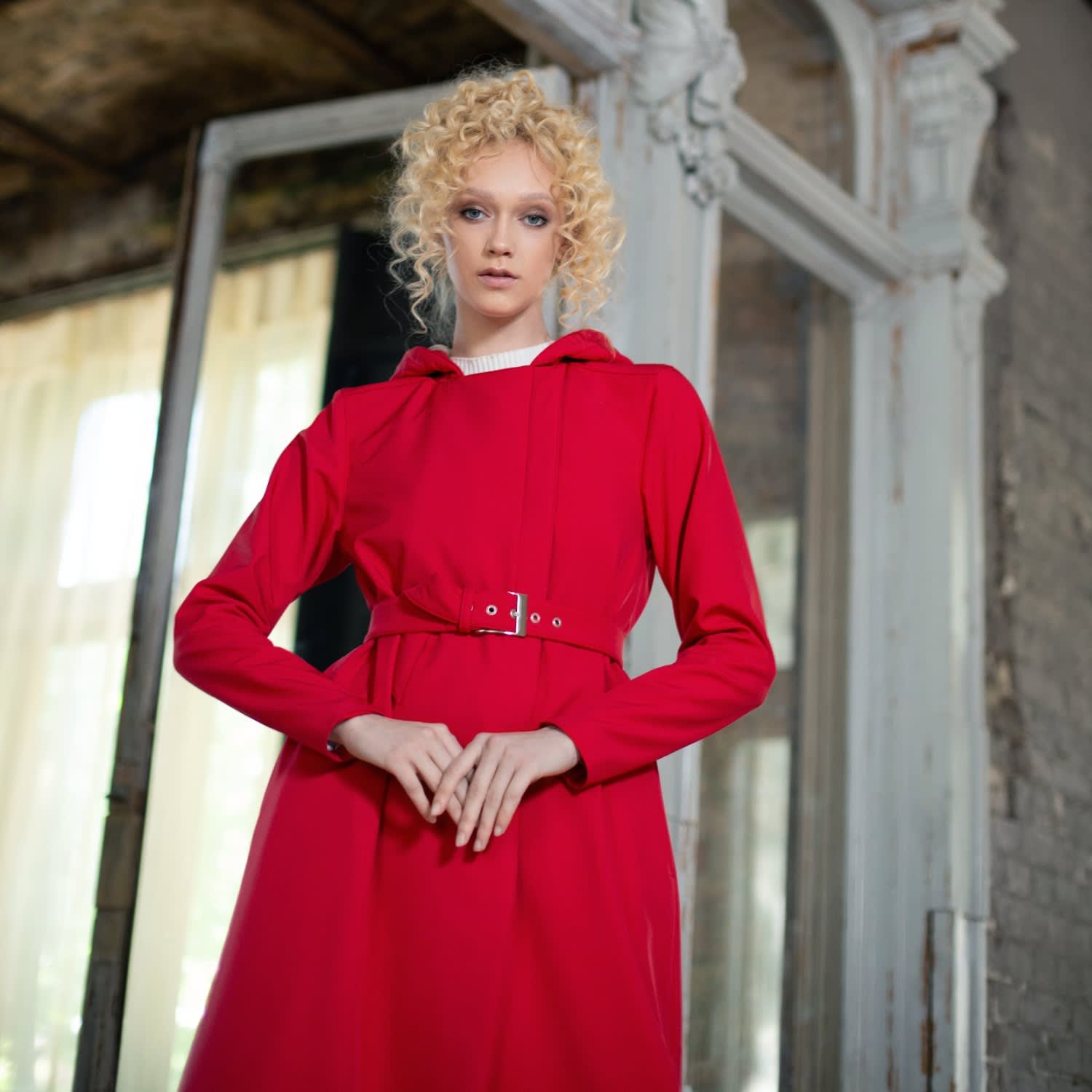 red jacket dress LOOK 29 An absolutely spectacular total look that embodies passion, confidence and modern elegance. The with accent shoulders adds structure and depth to the look, while the lace emphasizes Perfect for Formal Event Miss Circle Women Quilla Red