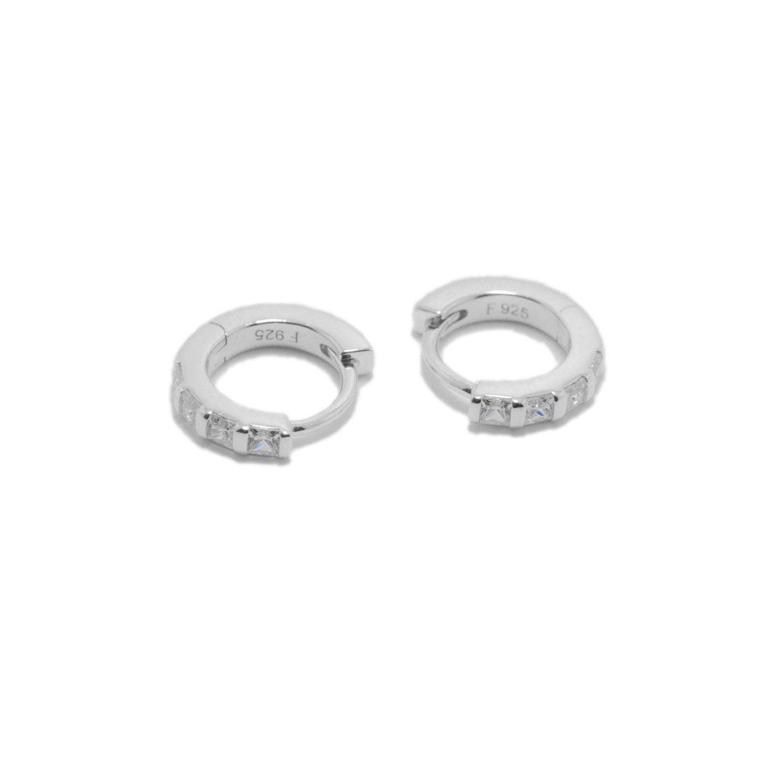 Women’s Alana Classic Stone Silver Huggie Earrings Frida & Florence