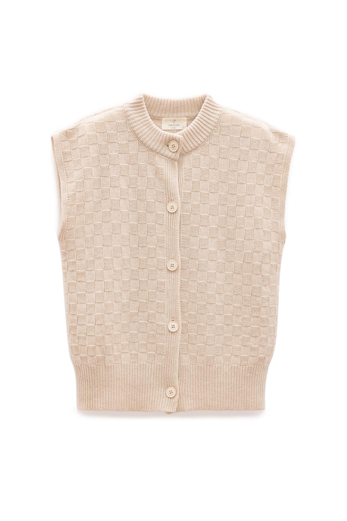 Peraluna Women's Neutrals Yvette Buttoned Knit Vest In Beige In Sand