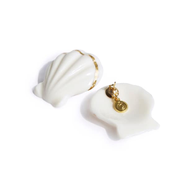Poporcelain Porcelain Clam Shell Statement Stud Earrings