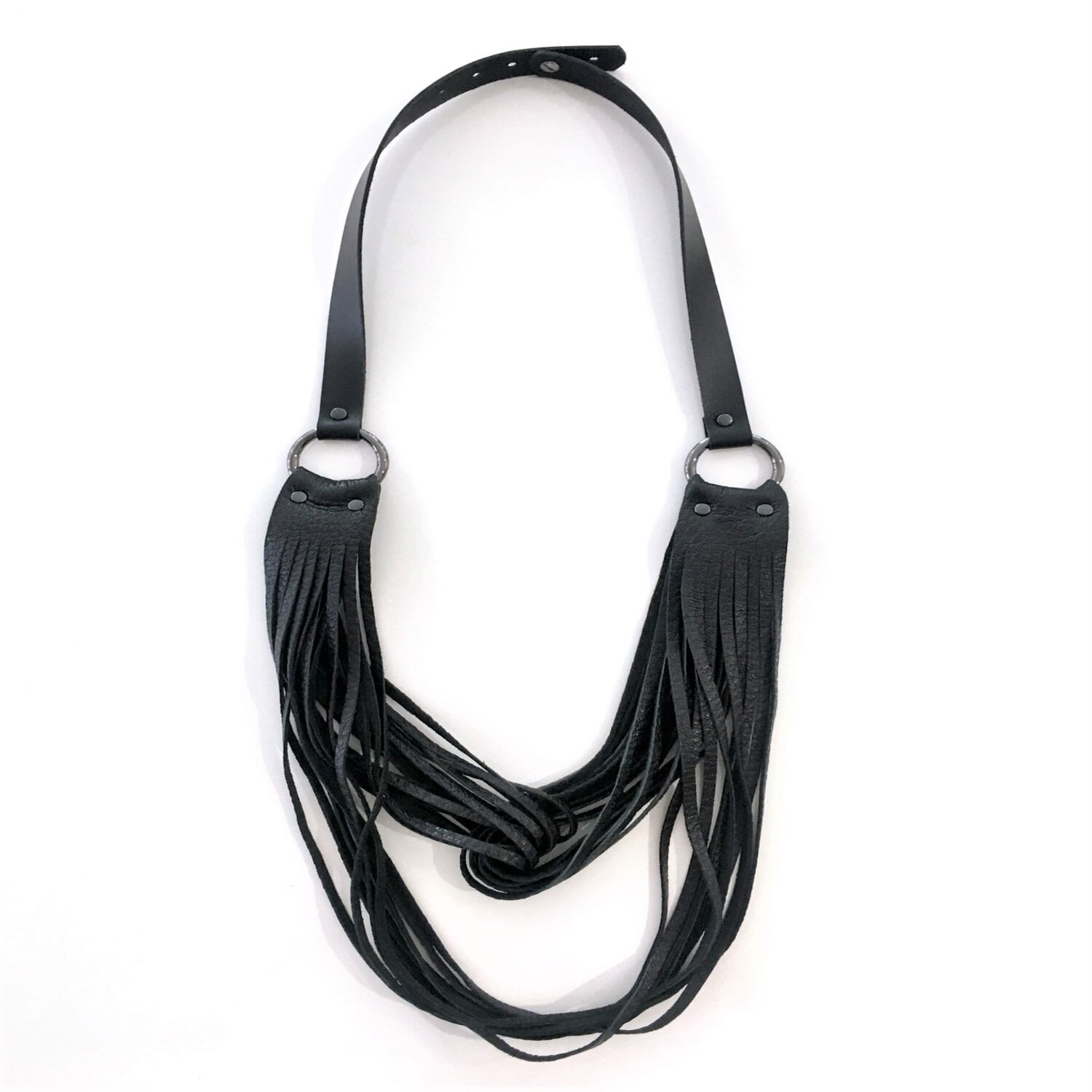 Women’s Long Leather Fringe Necklace - Waterfall Plik X Haya