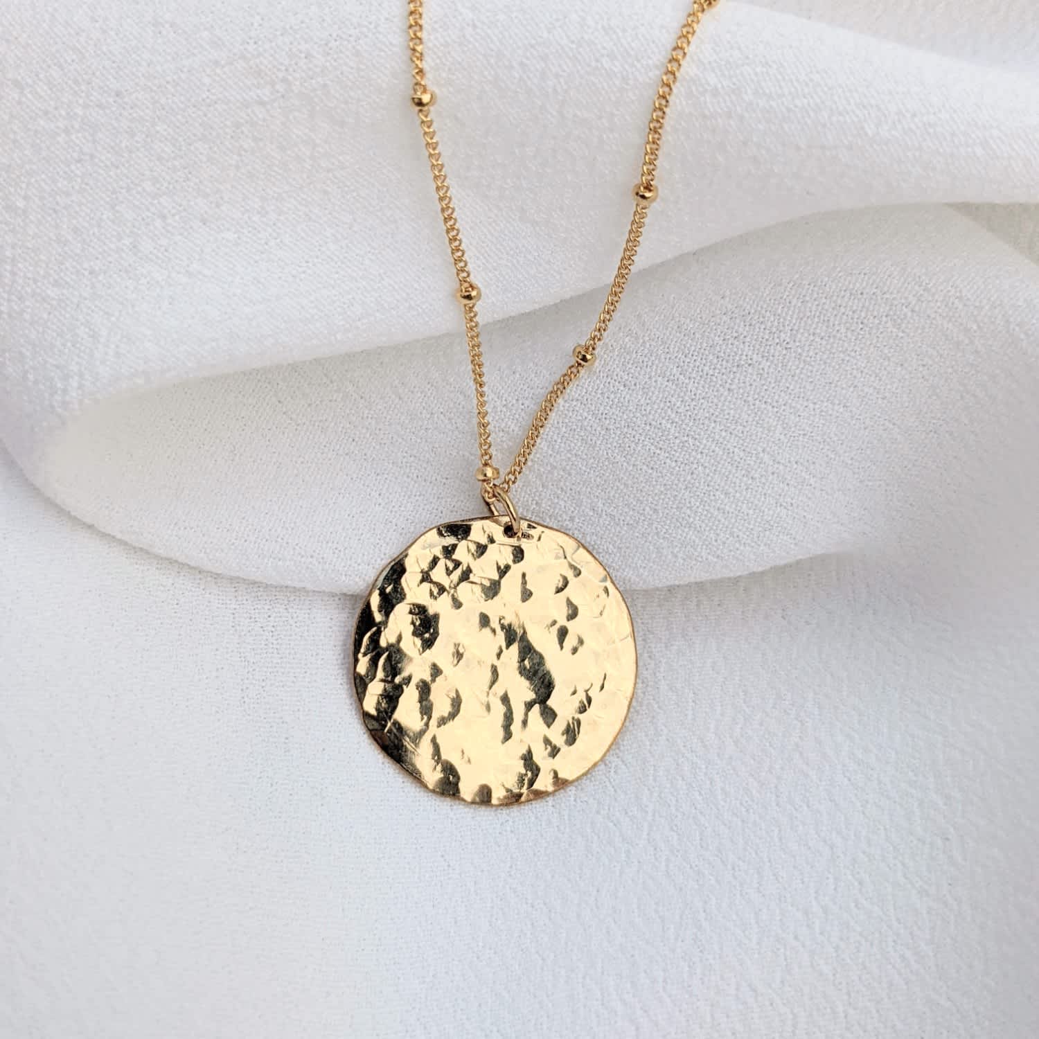 Copper Necklace - hand hammered disc detail – Isle Inspired Boutique