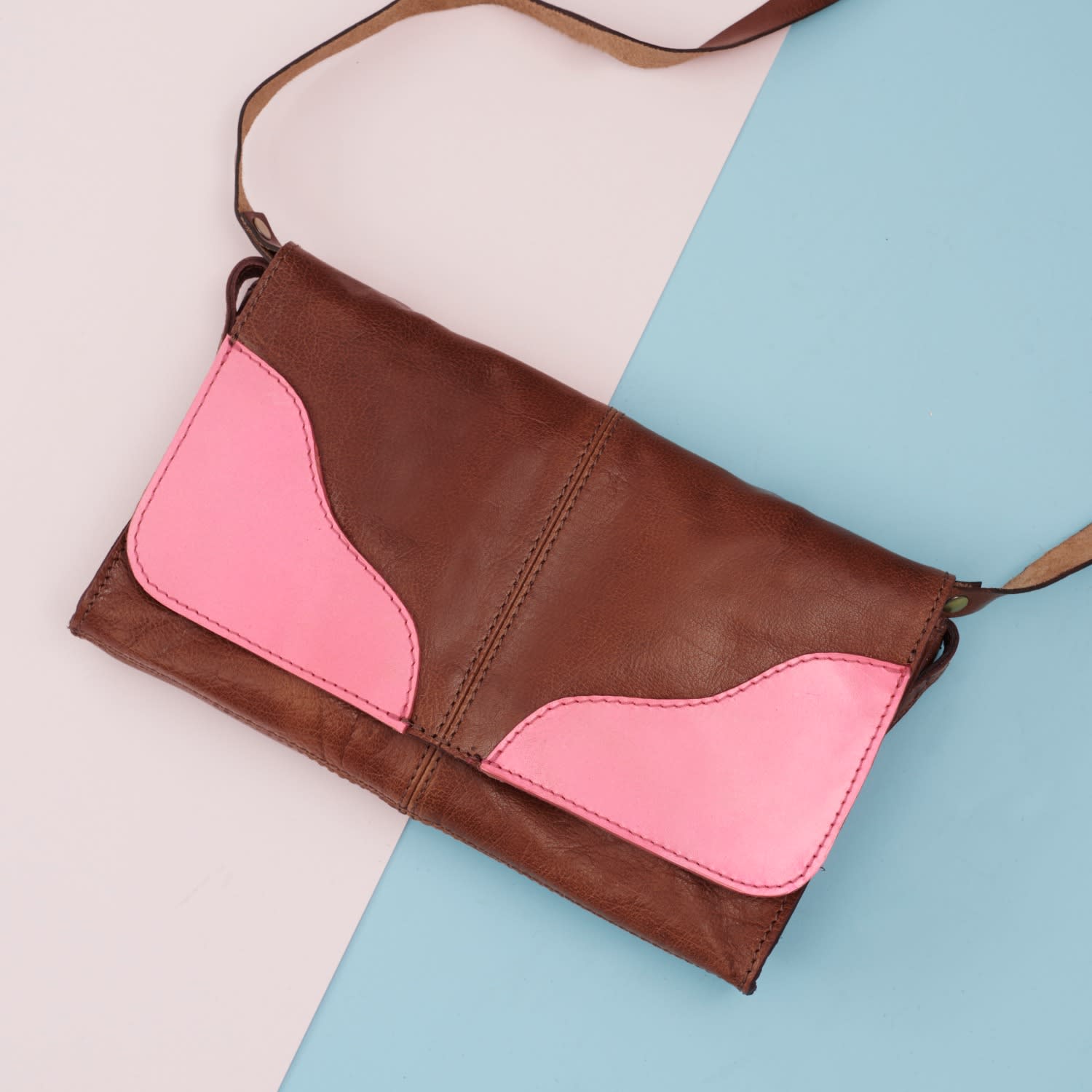 Clutch Handbag Tan & Neon Pink Leather | VIDA VIDA | Wolf & Badger