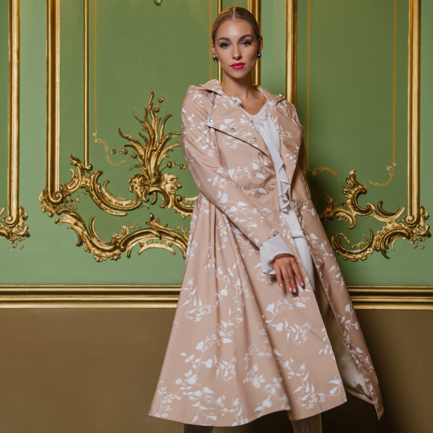 Beige Trench Coat For Spring With White Floral Print: Powder Dream