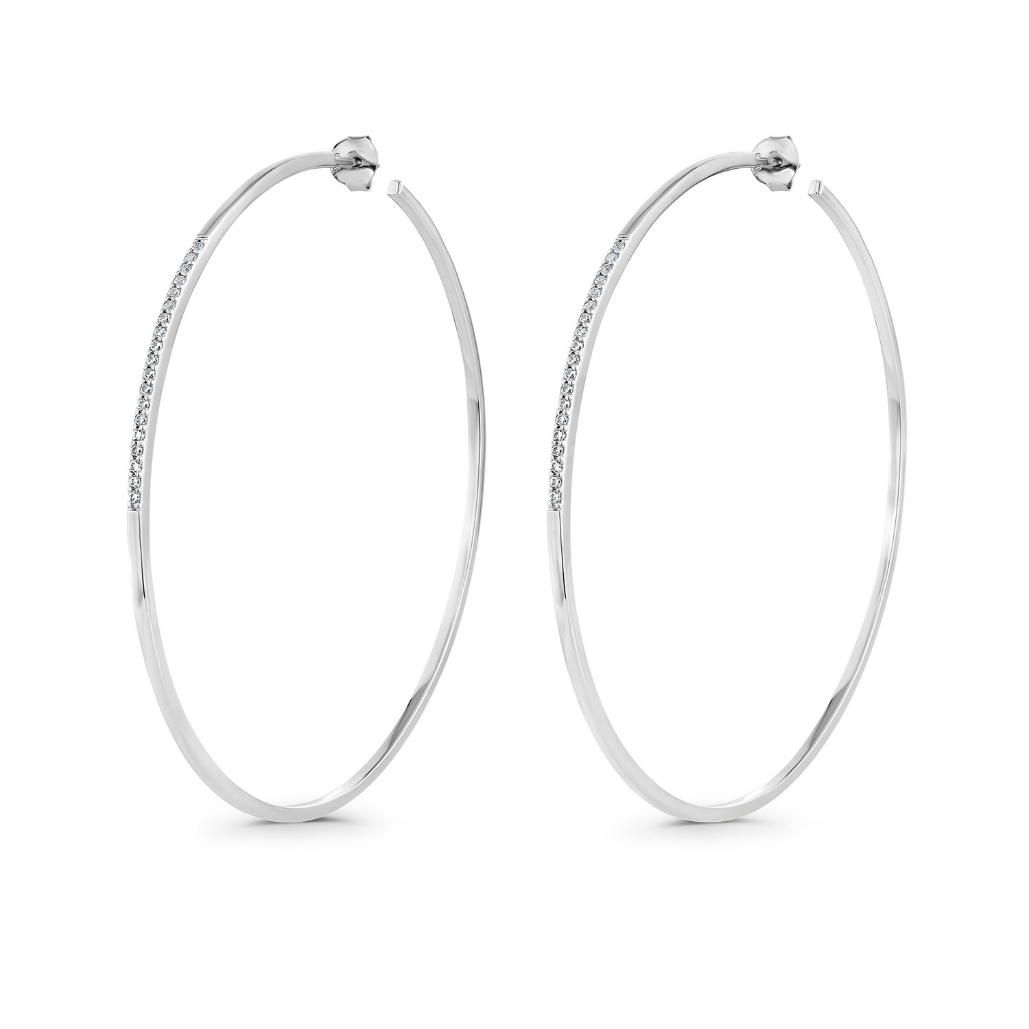 Sally Skoufis Women's White / Silver Journey Earring With Man Made White Cz Diamond Stimulant In Sterling Silver