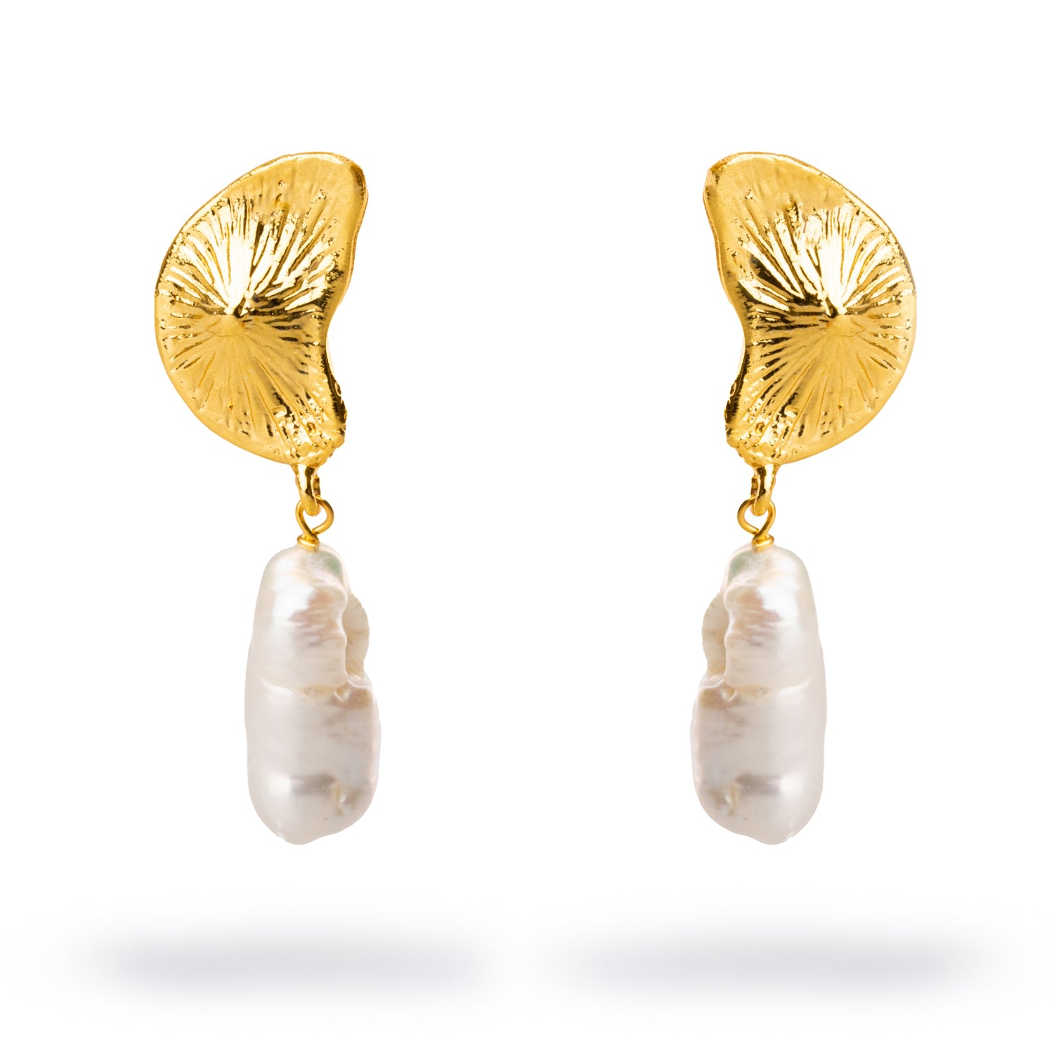 Ebru Jewelry Women's Gold / White Sea Shell Design Pearl Dangle Earrings - Gold