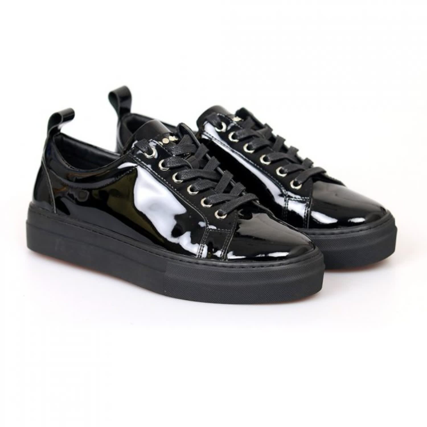 Patent leather store platform sneakers