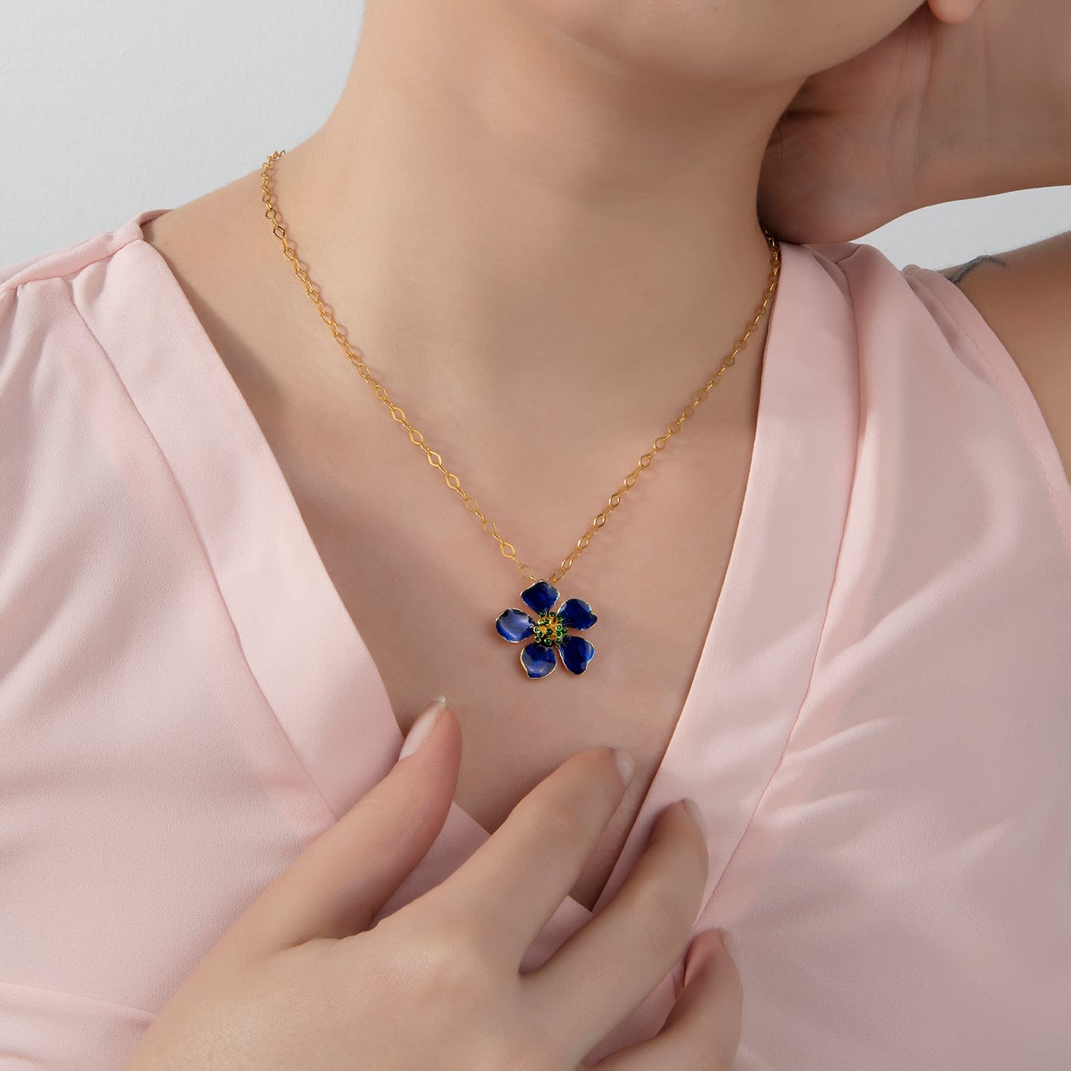 Flower Cord Necklace in Blue — Sunloom