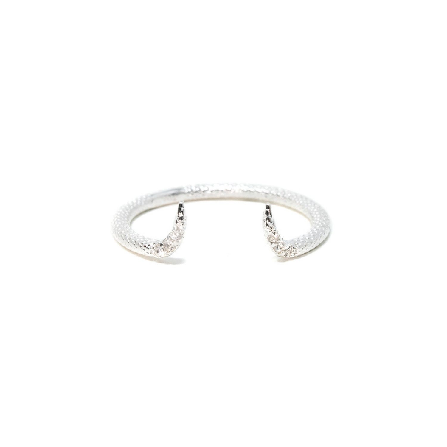 Nasi Silver Women's Adjustable Fishtail Ring- White Topaz, Silver In Metallic