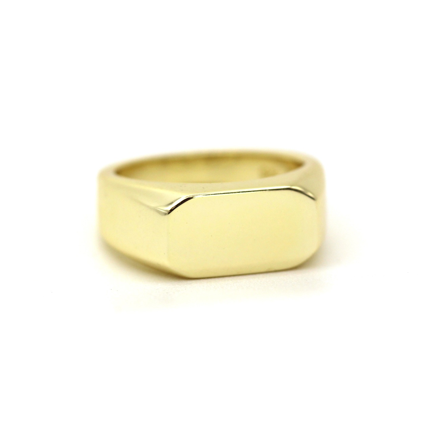 Solid gold outlet signet ring mens