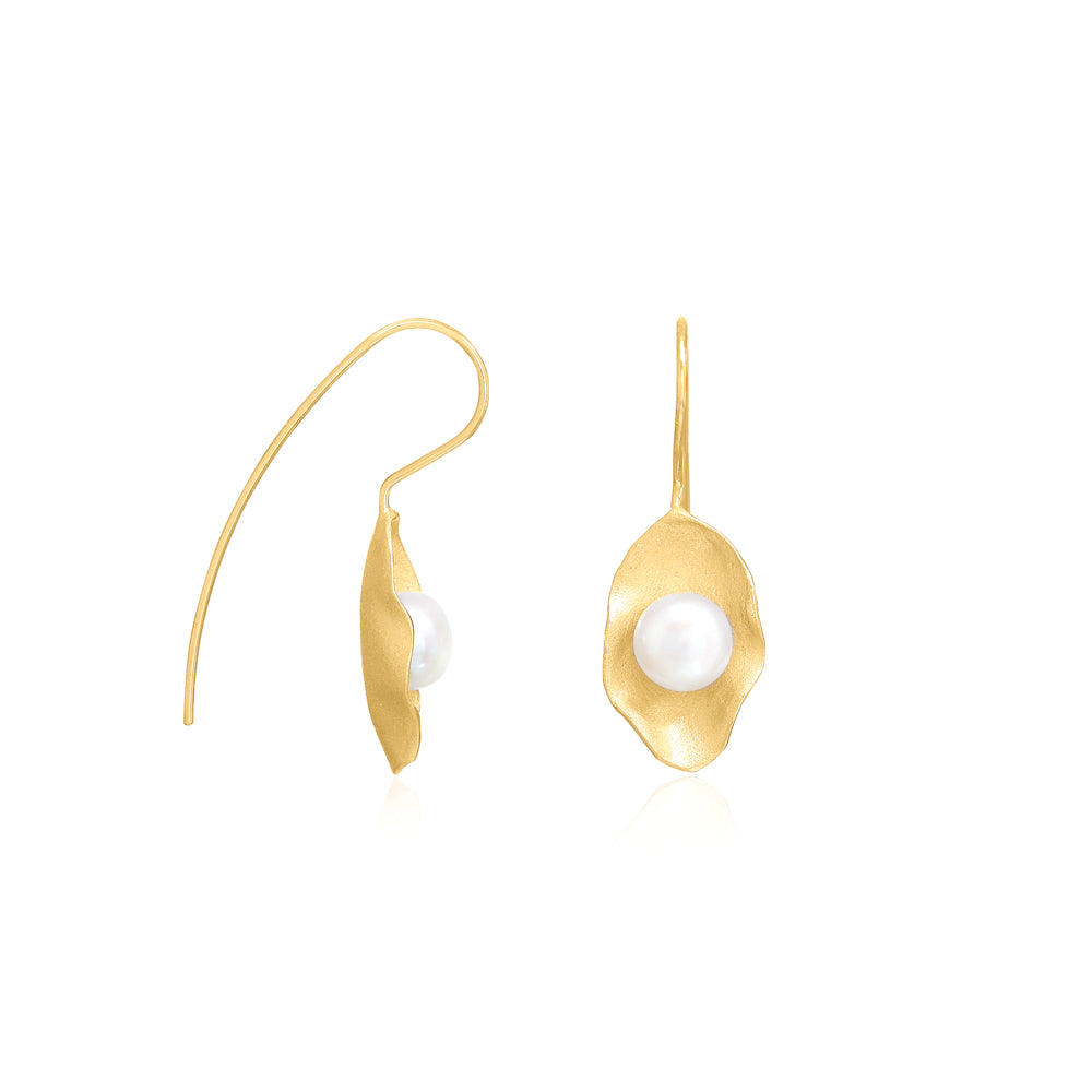 Pearls Of The Orient Online Women's Gold / White Vita Cultured Freshwater Pearl Pea Pod Drop Earrings In Gold In Multi