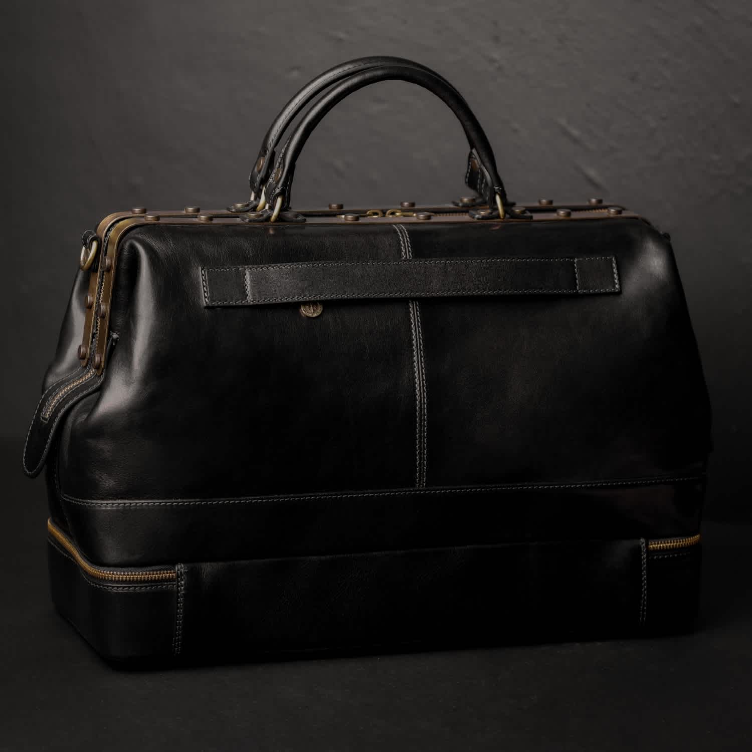 00s AQUASCUTUM Dulles bag Doctor's BLK 【公式通販】