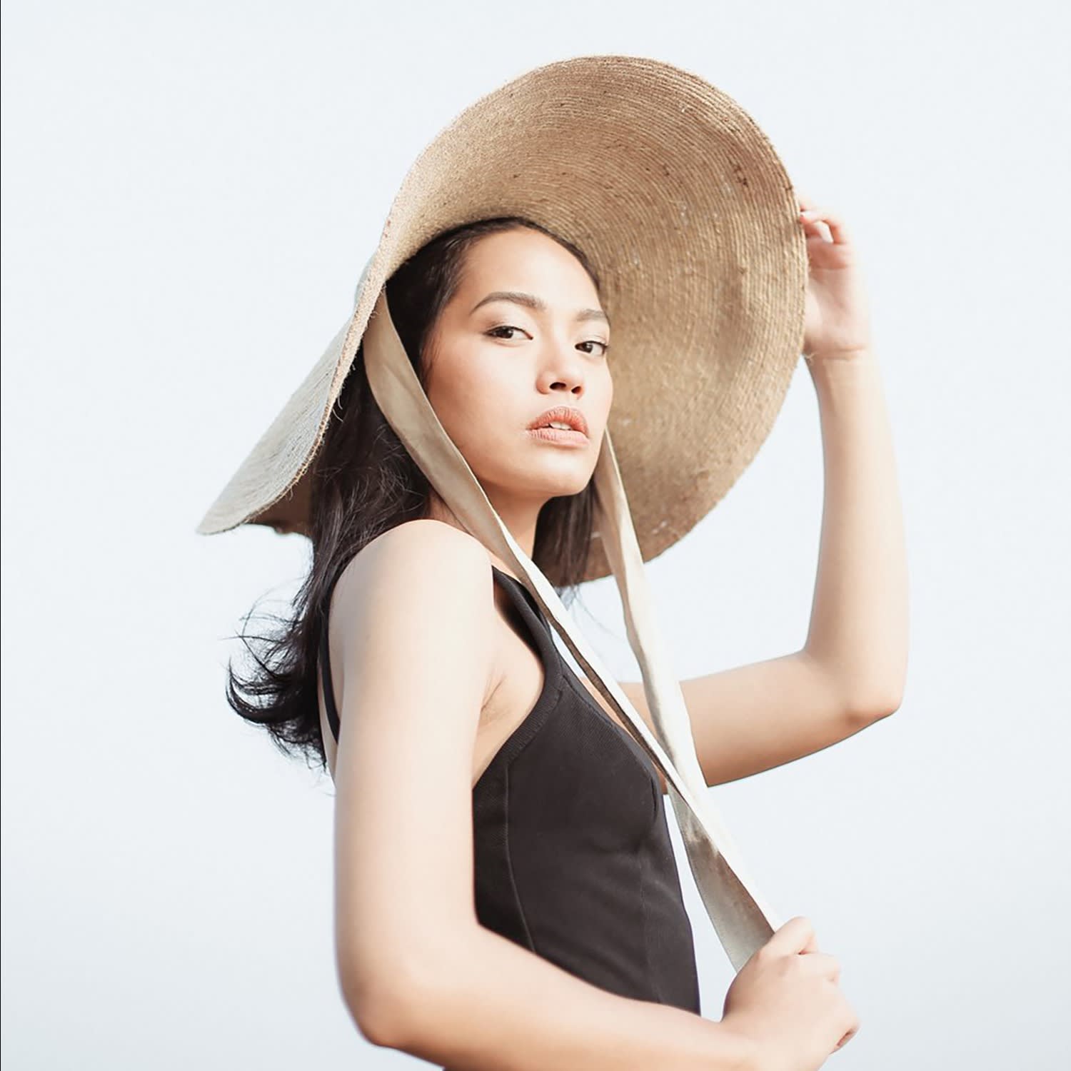 Natural Jute Wide Brim Hat Caravana andcrafted Jute Fibre Wide-Brim Hat in Mustard  main image 4